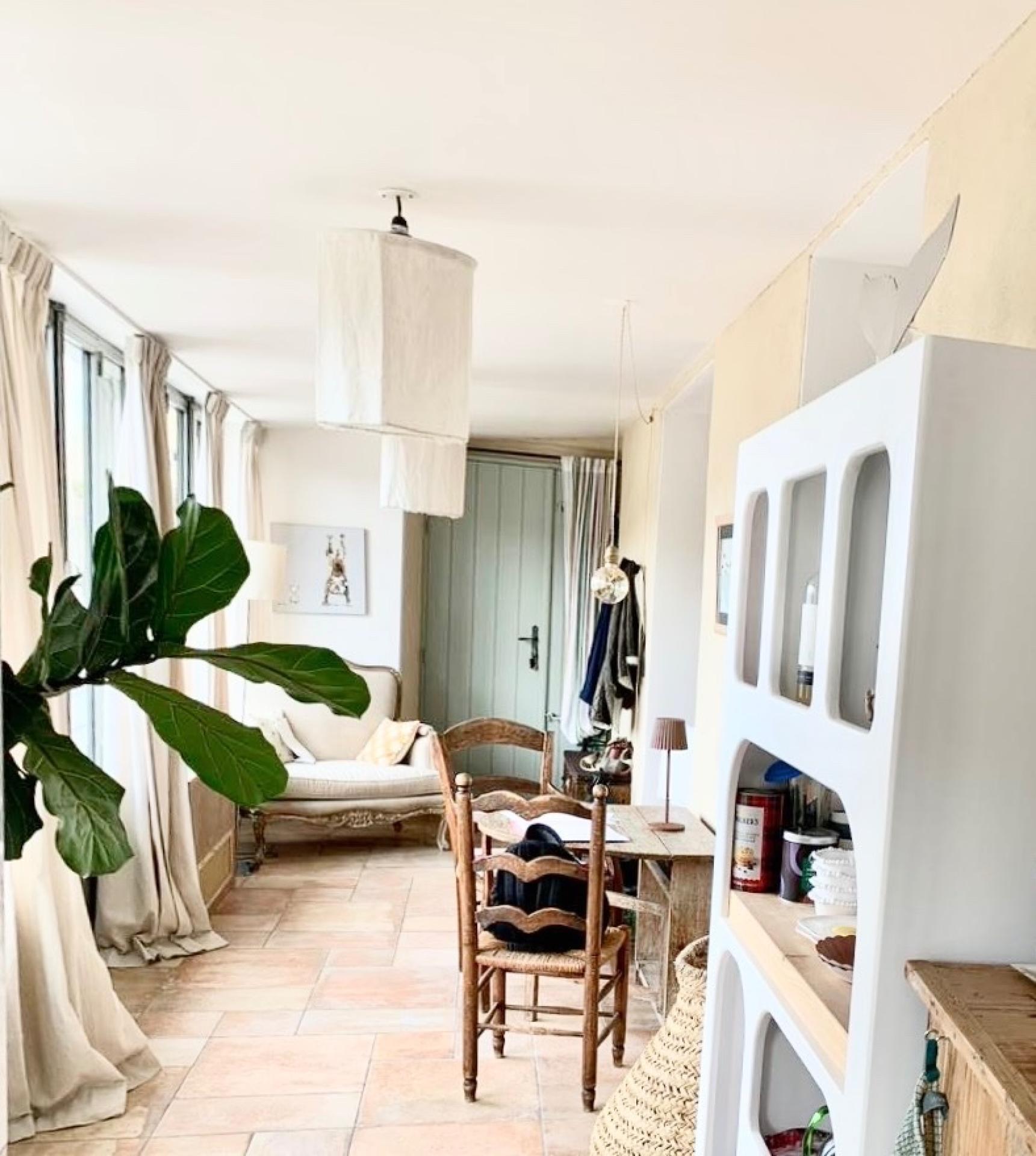 Photo 3 of the listing.