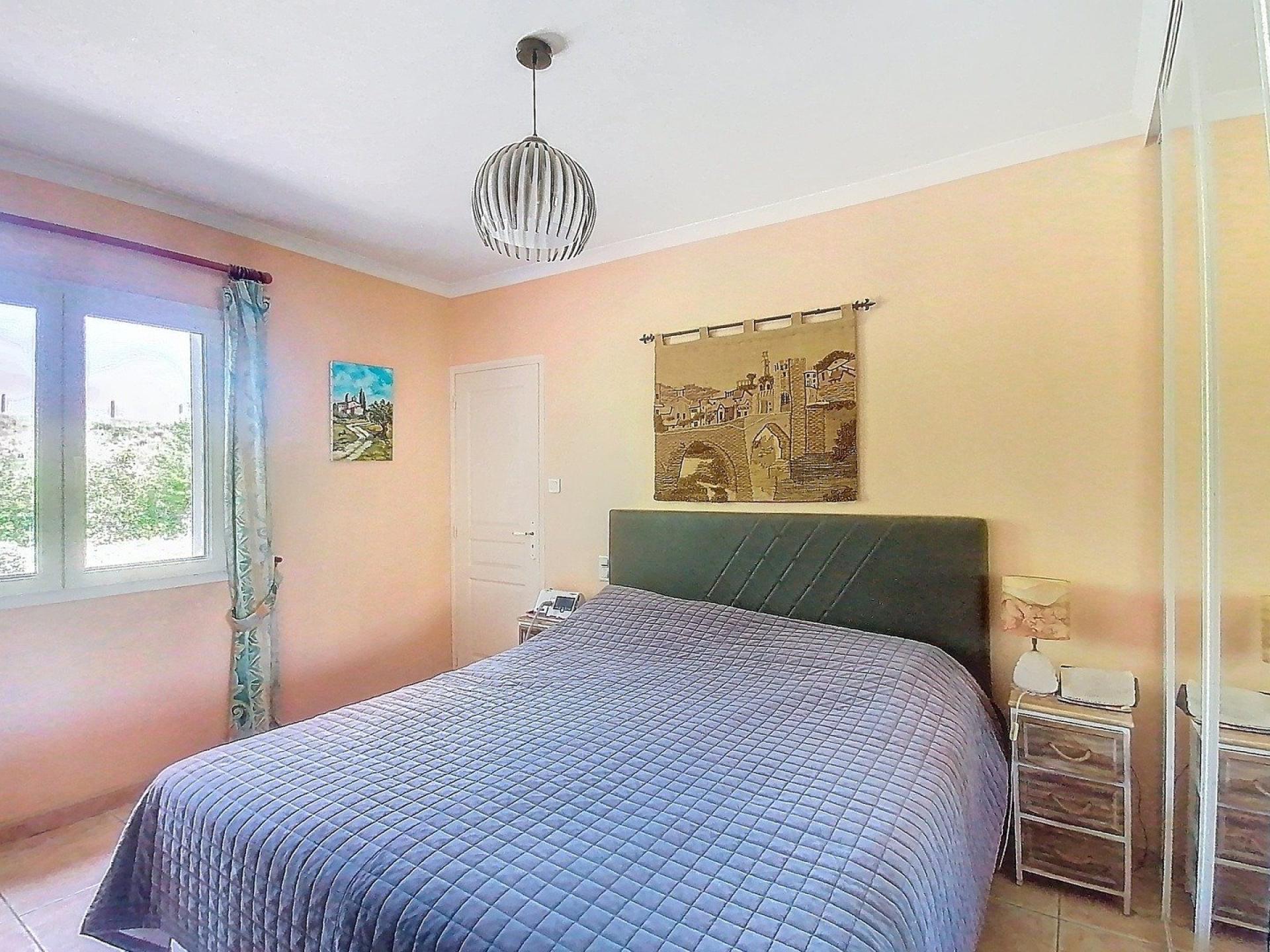 Photo 8 of the listing.