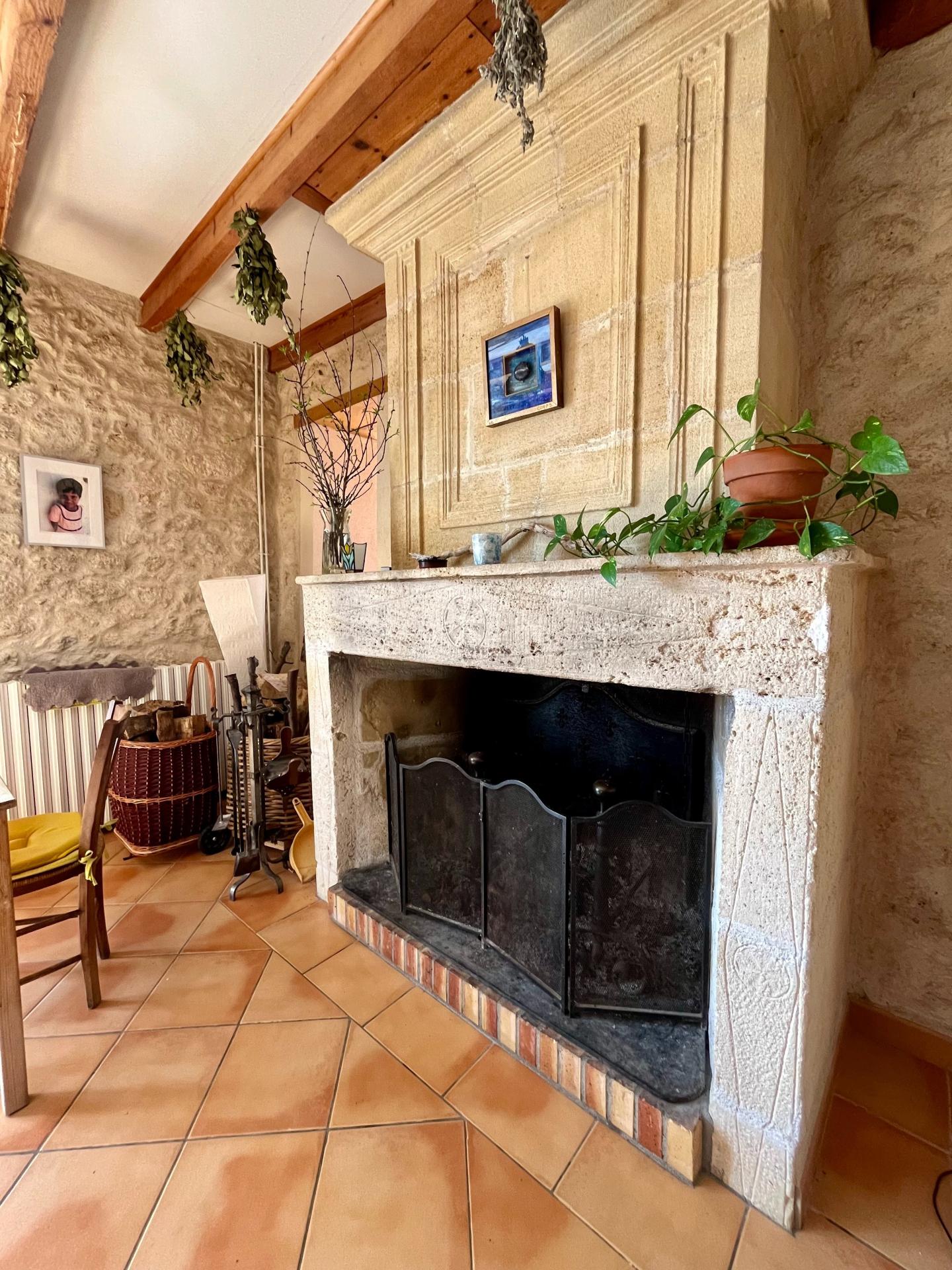 Photo 10 of the listing.