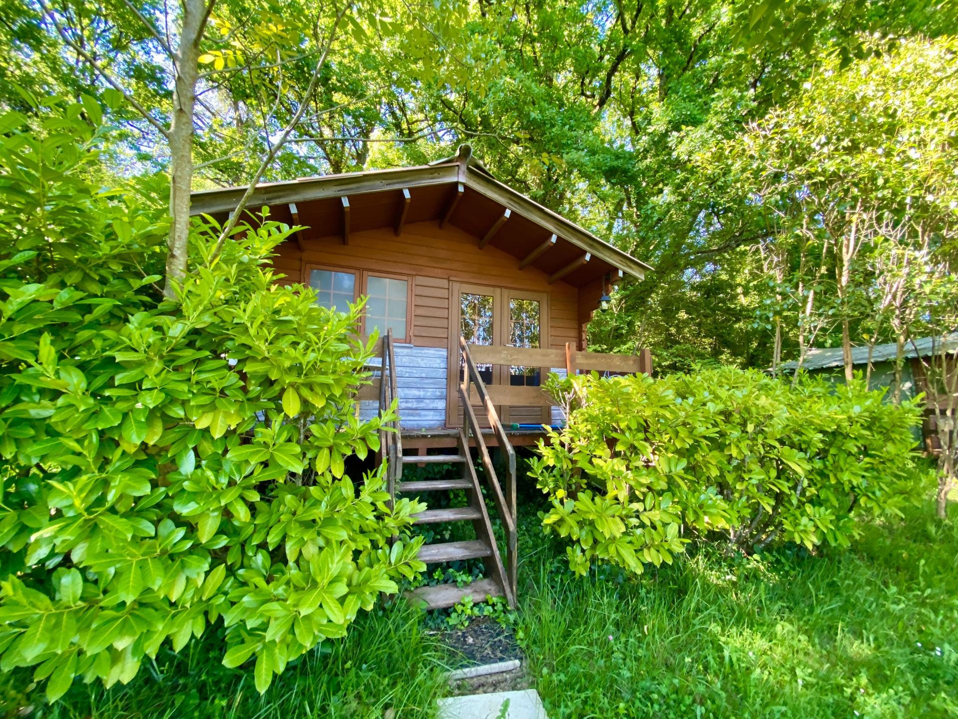 Photo 13 of the listing.