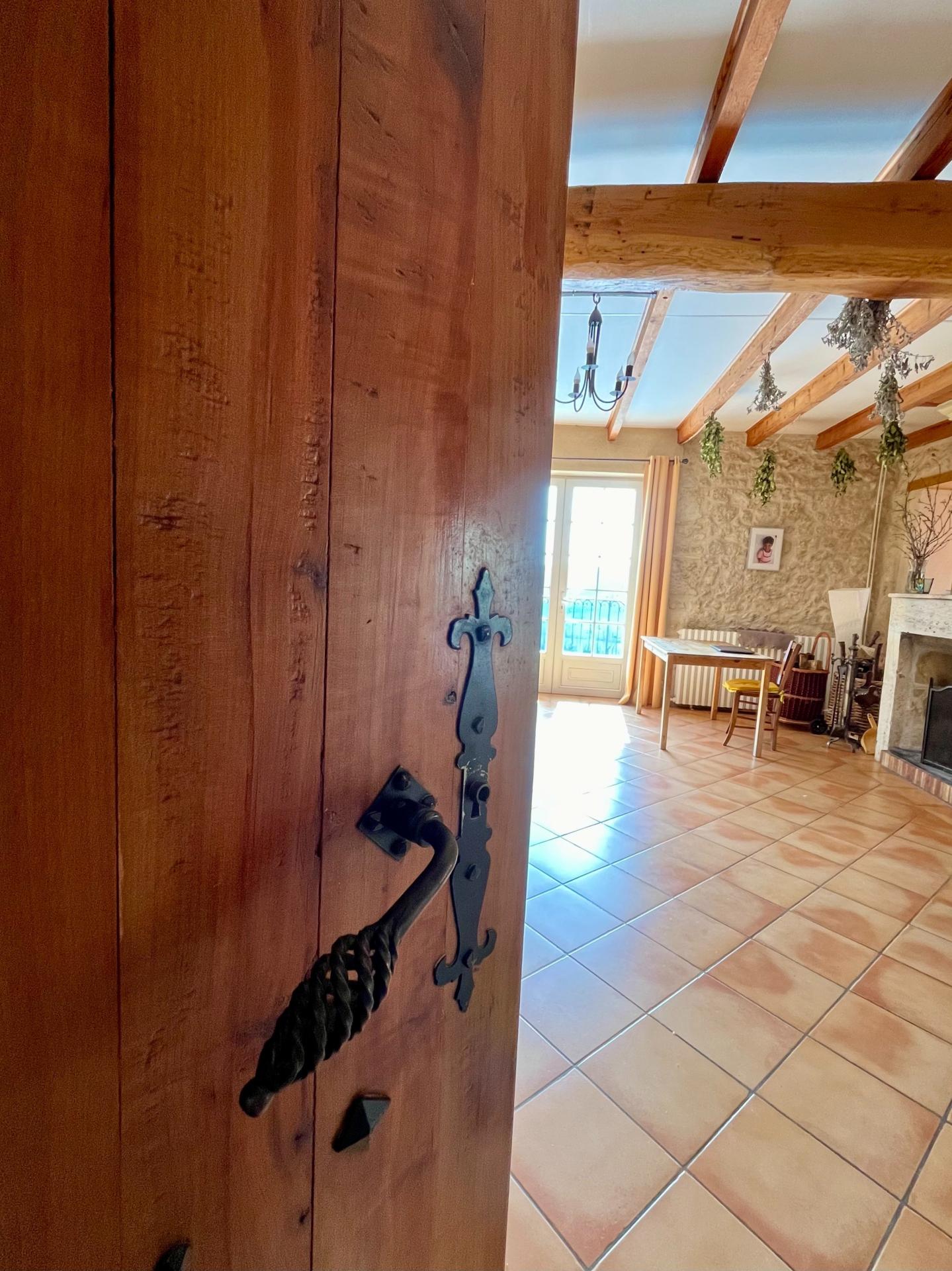 Photo 5 of the listing.