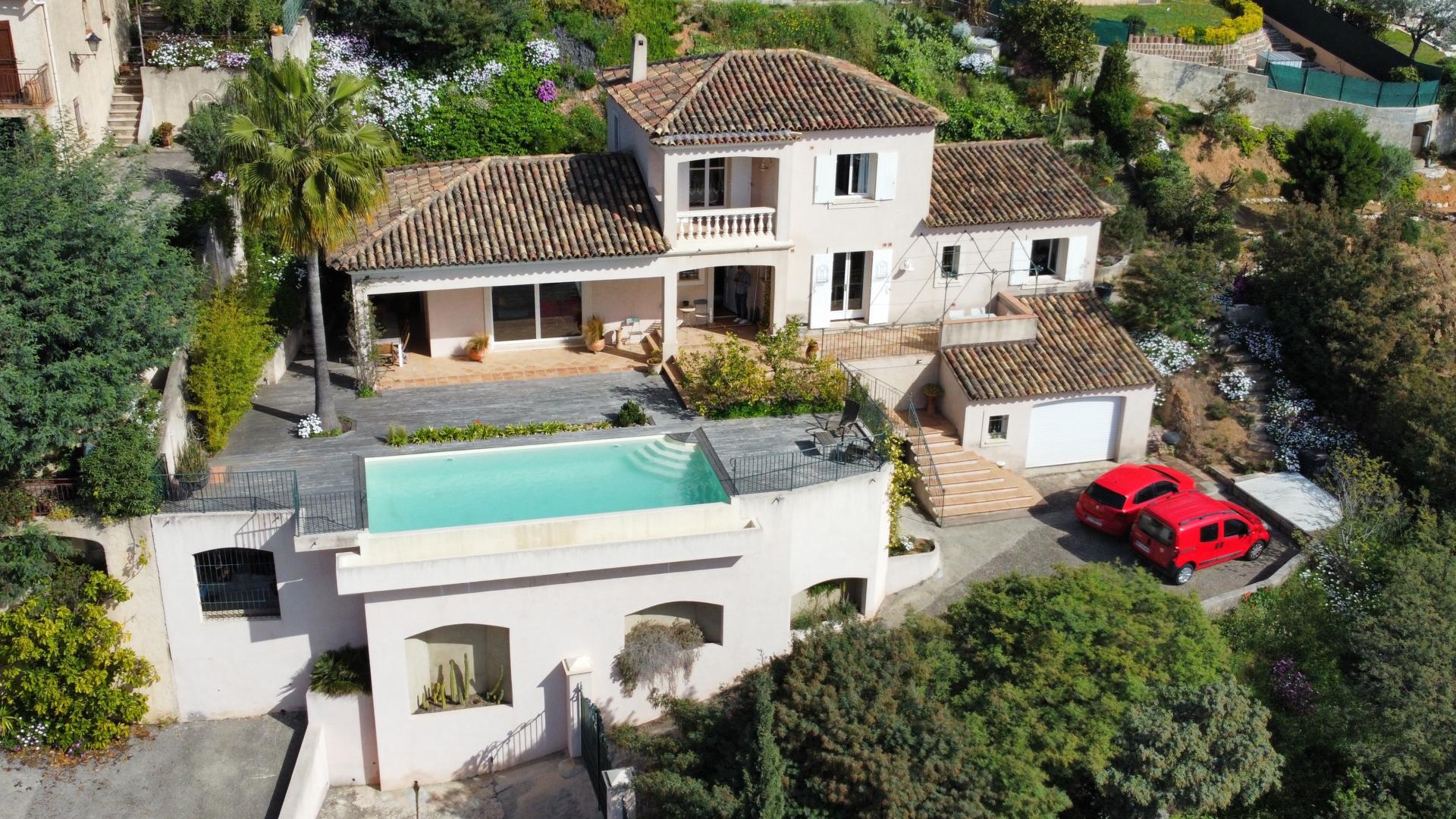 Photo 15 of the listing.