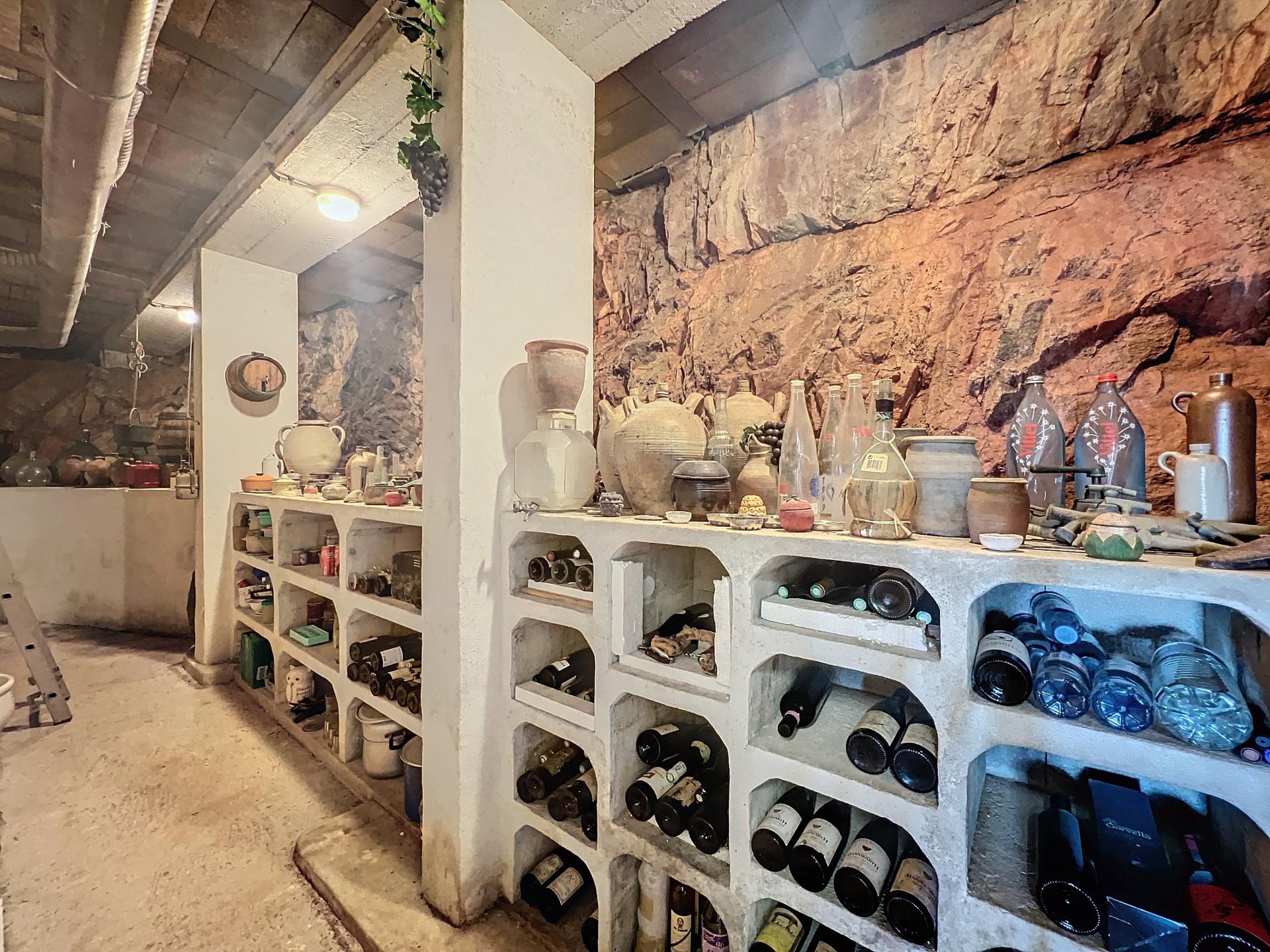 Photo 14 of the listing.