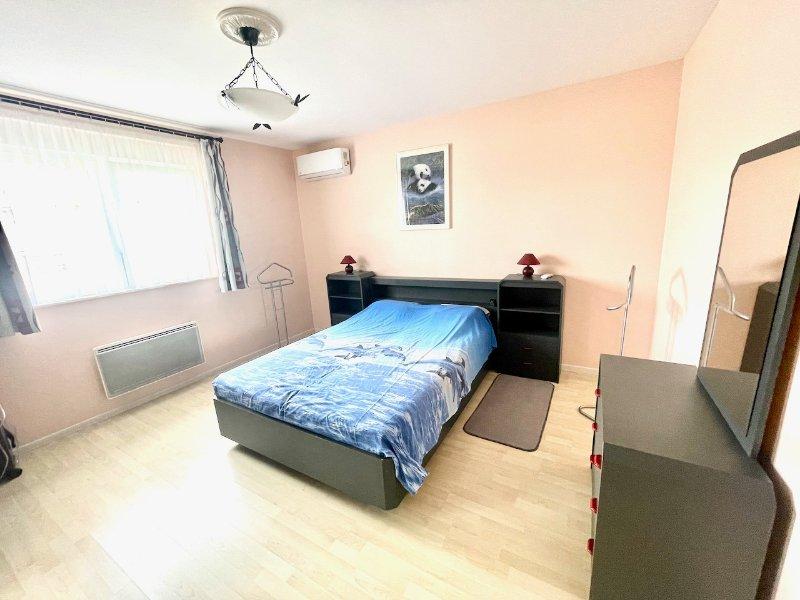 Photo 12 of the listing.