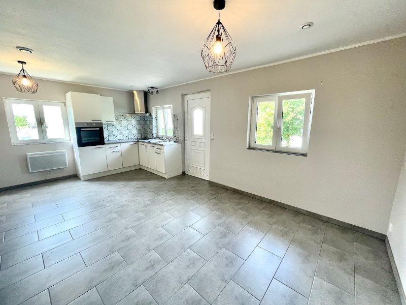 Photo 19 of the listing.