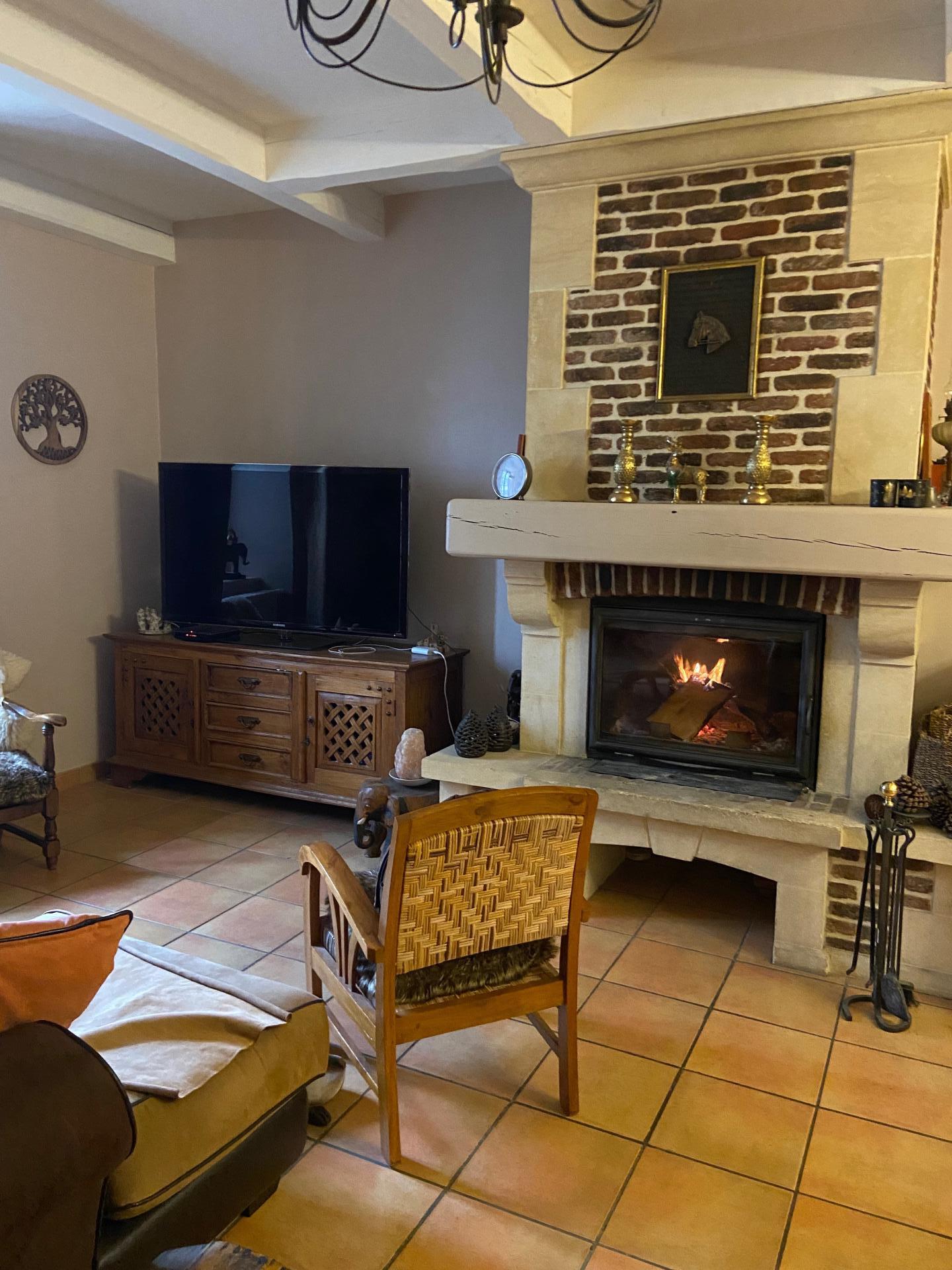 Photo 10 of the listing.