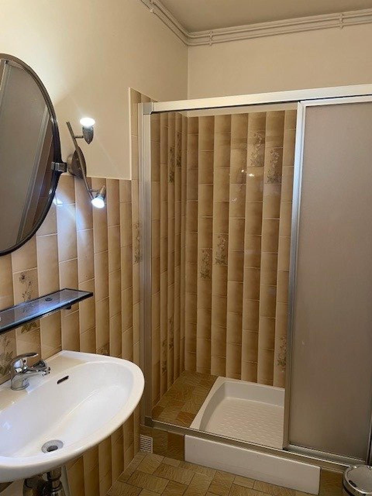 Photo 17 of the listing.