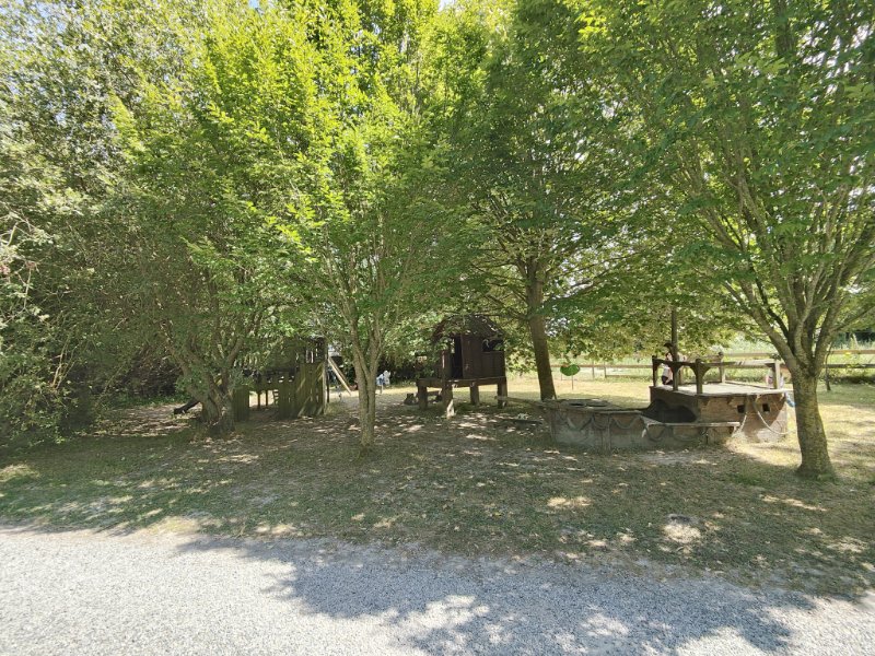 Photo 15 de l'annonce.