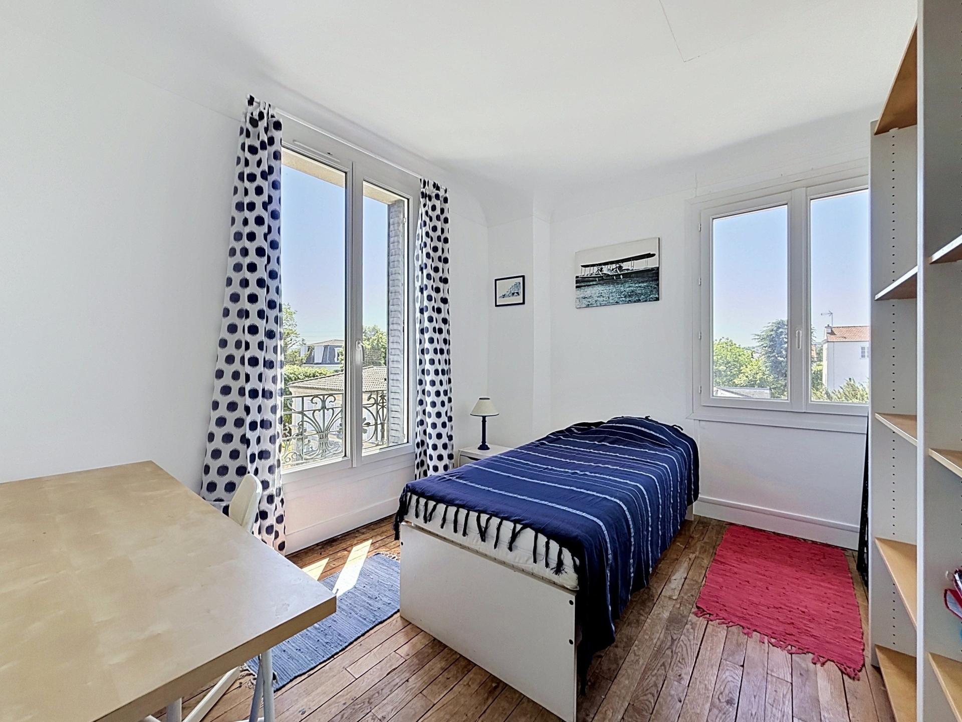 Photo 12 of the listing.