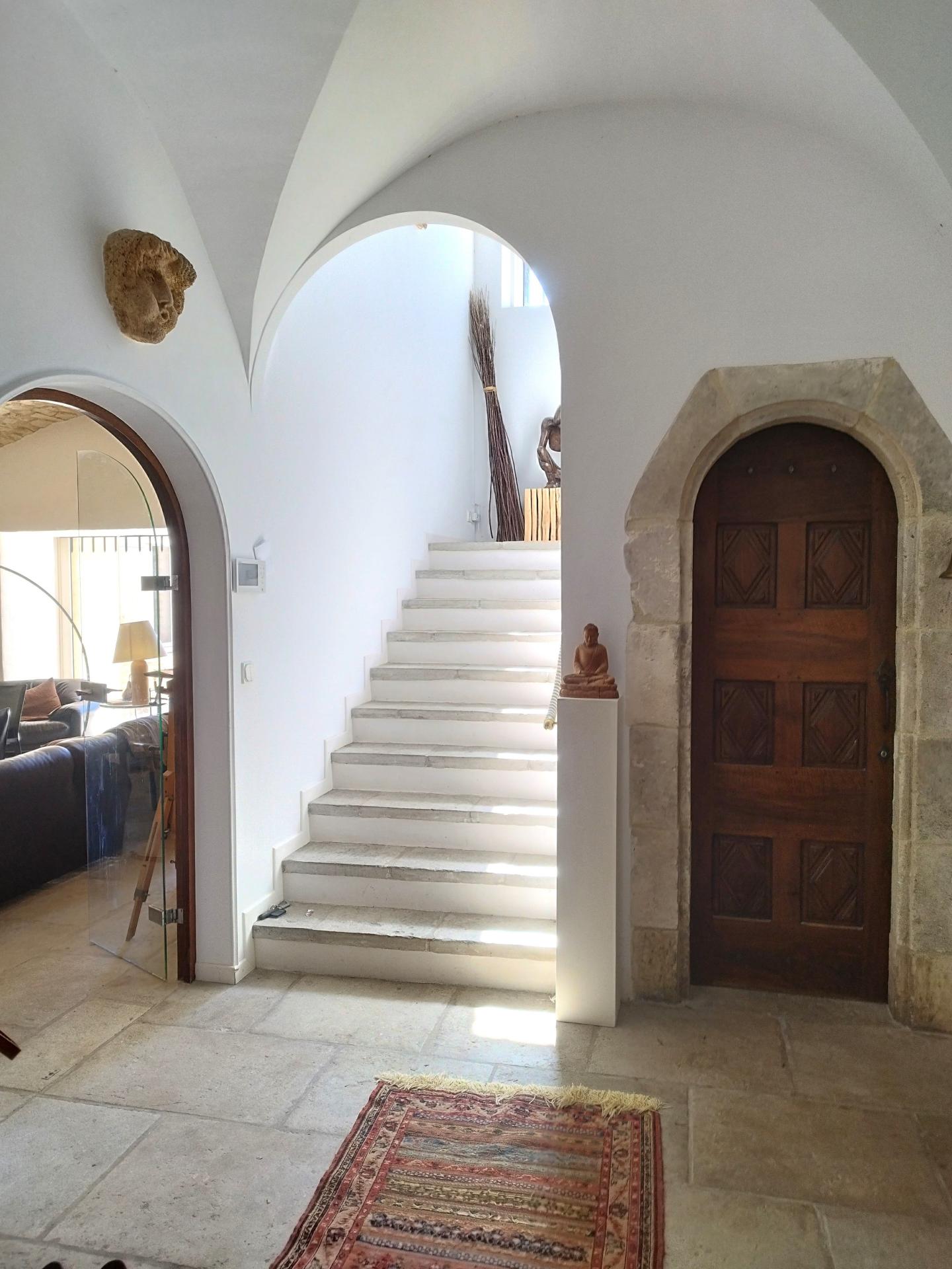 Photo 8 of the listing.