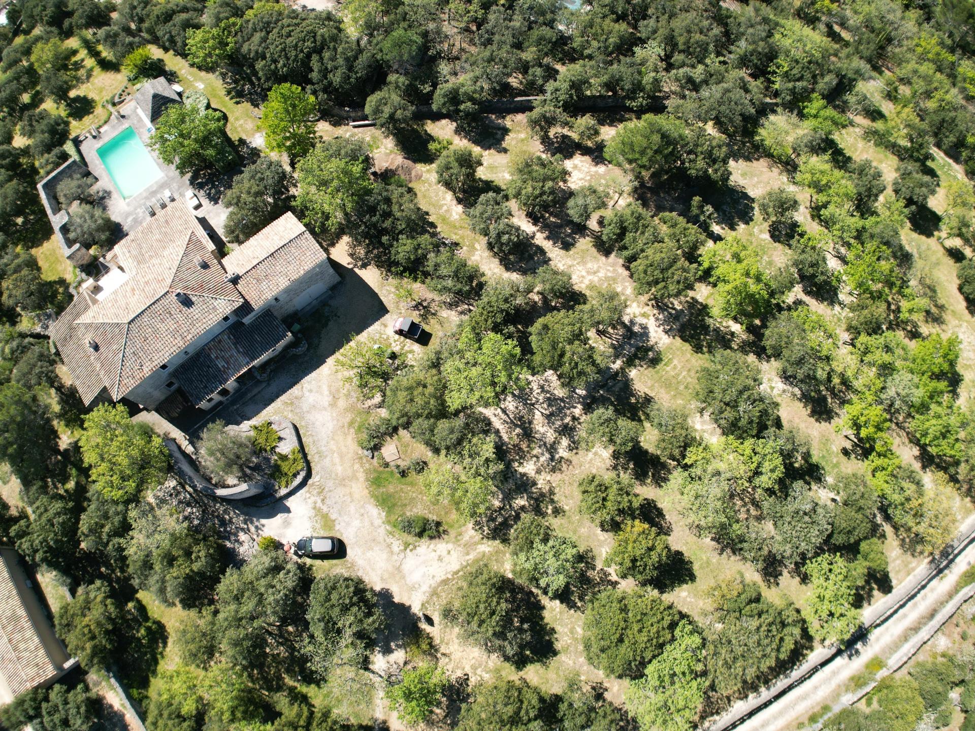 Photo 21 of the listing.