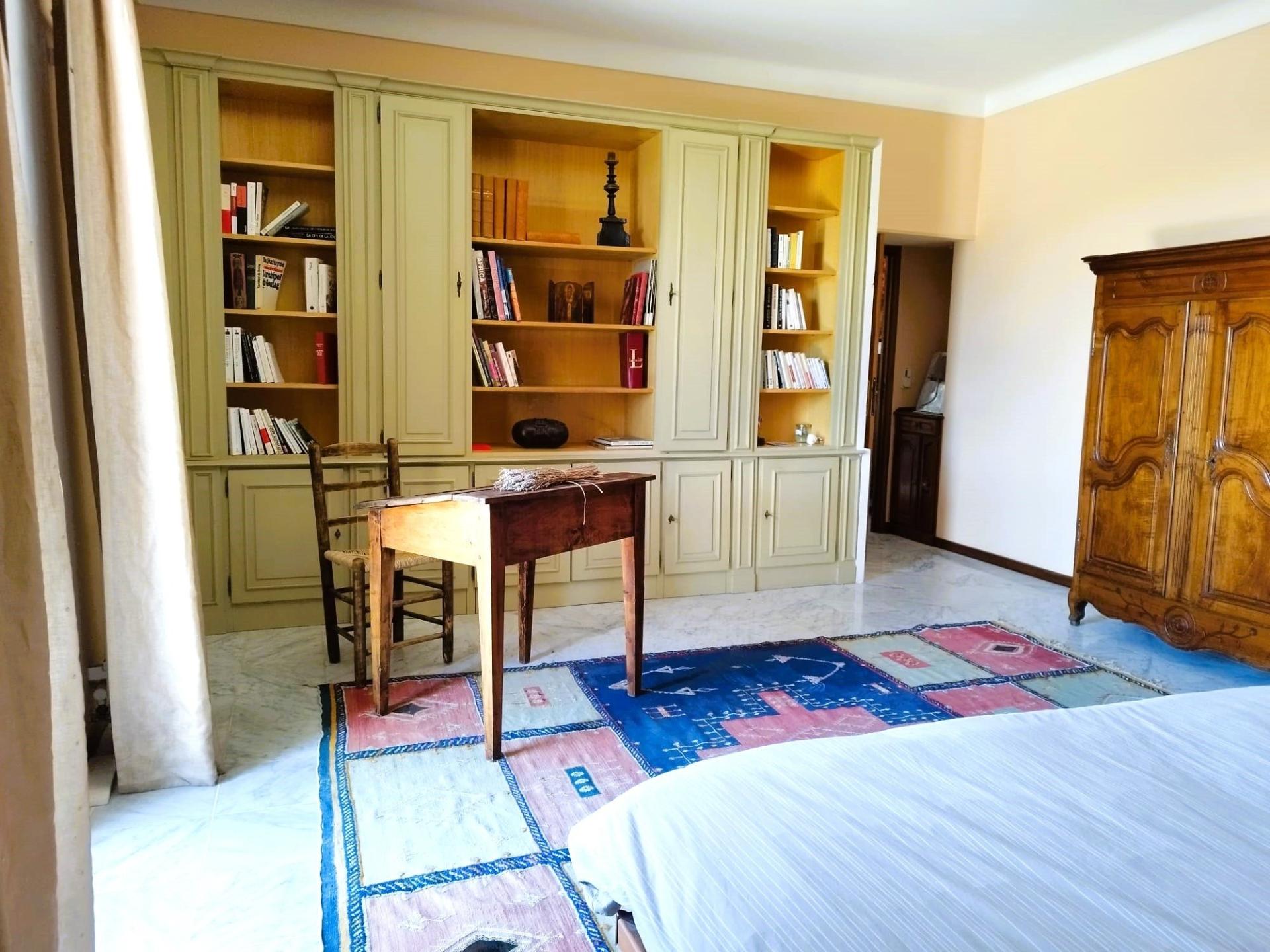 Photo 14 of the listing.