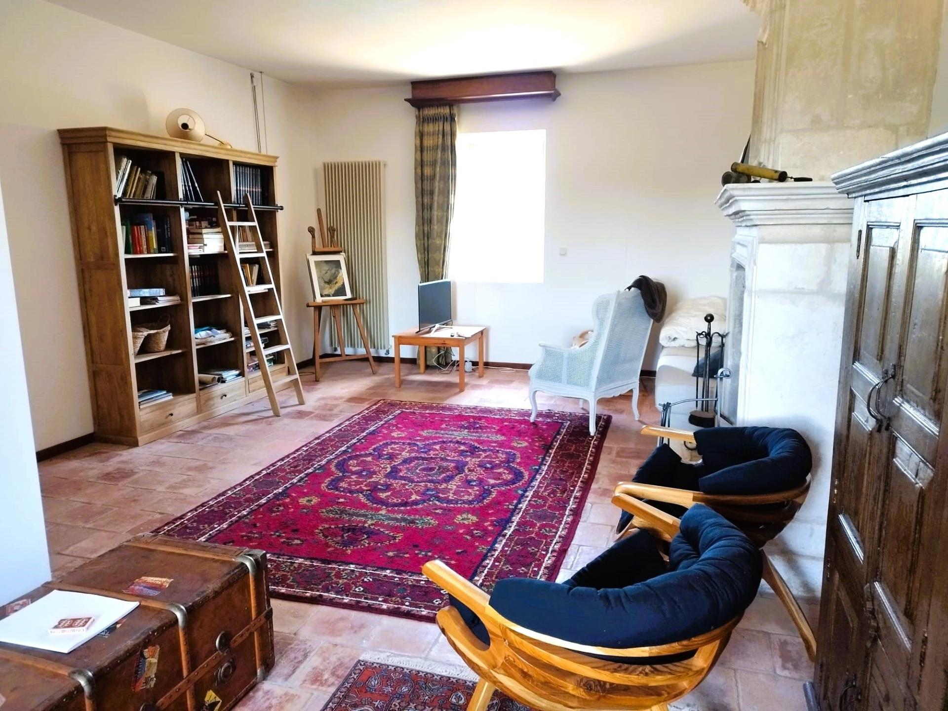 Photo 11 of the listing.