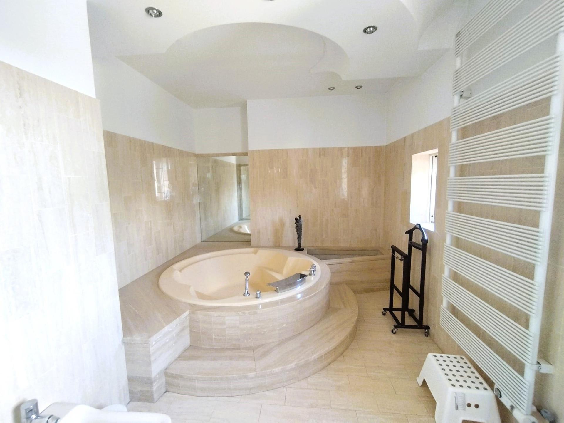 Photo 15 of the listing.