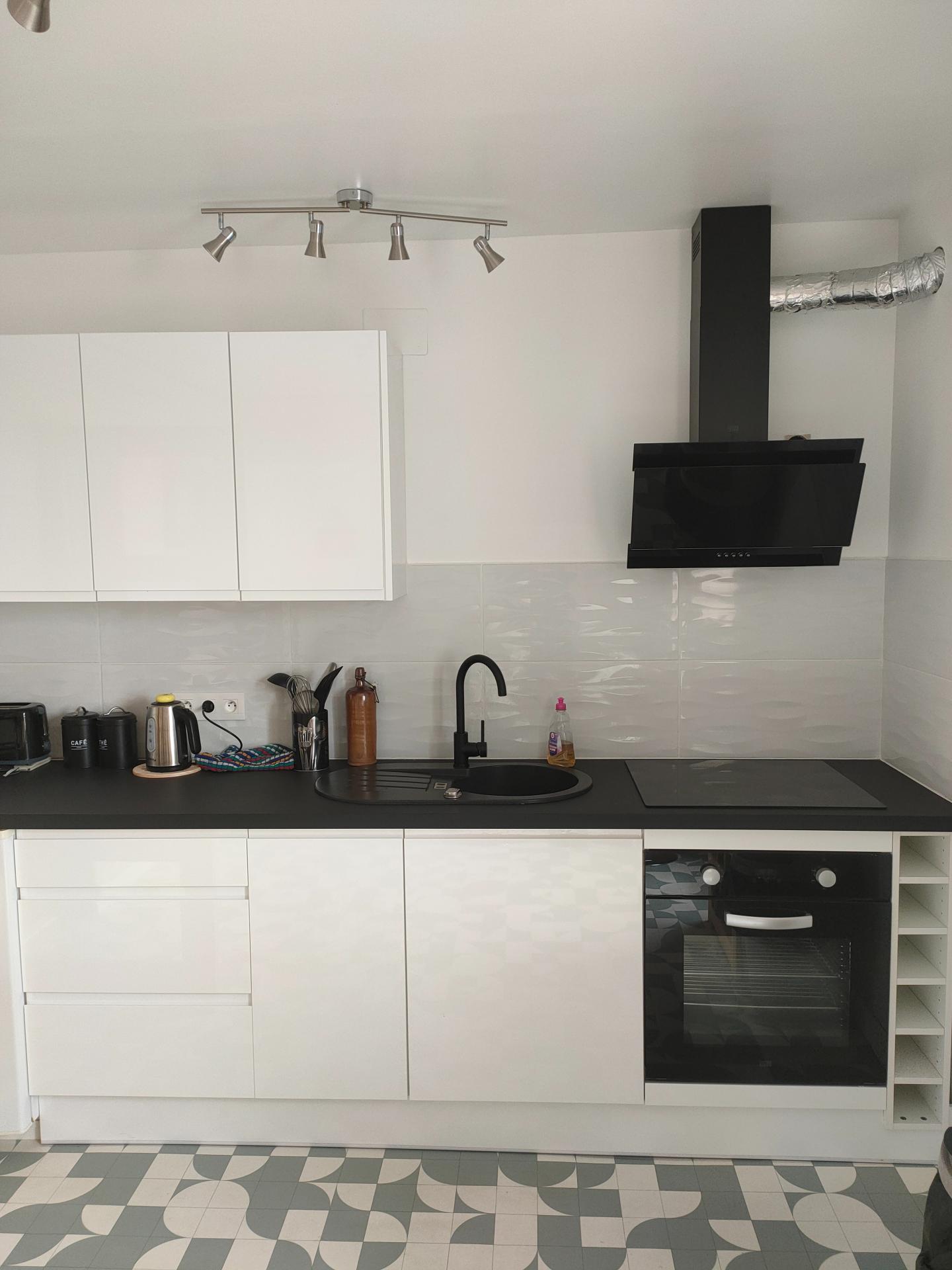 Photo 9 of the listing.