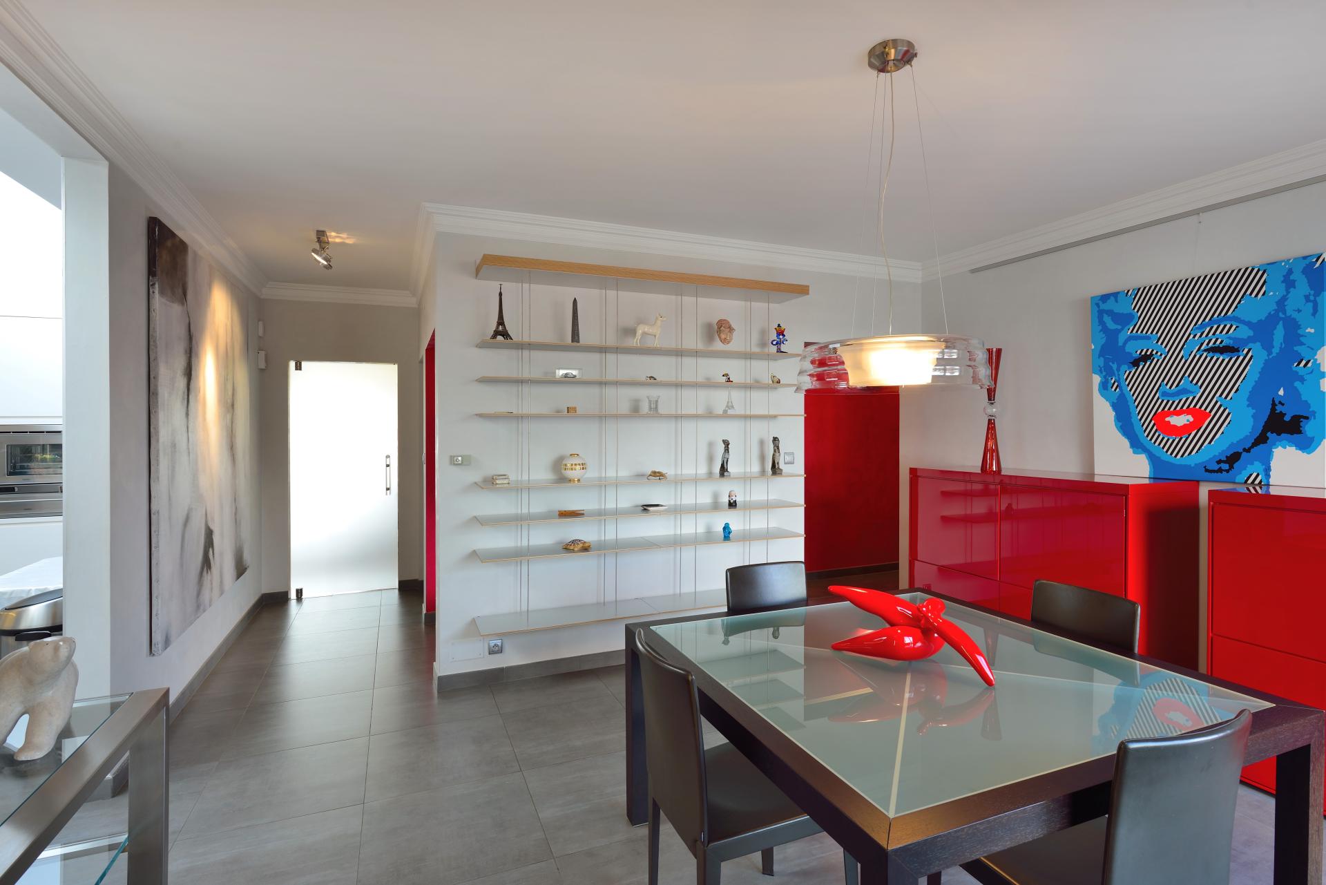 Photo 6 of the listing.