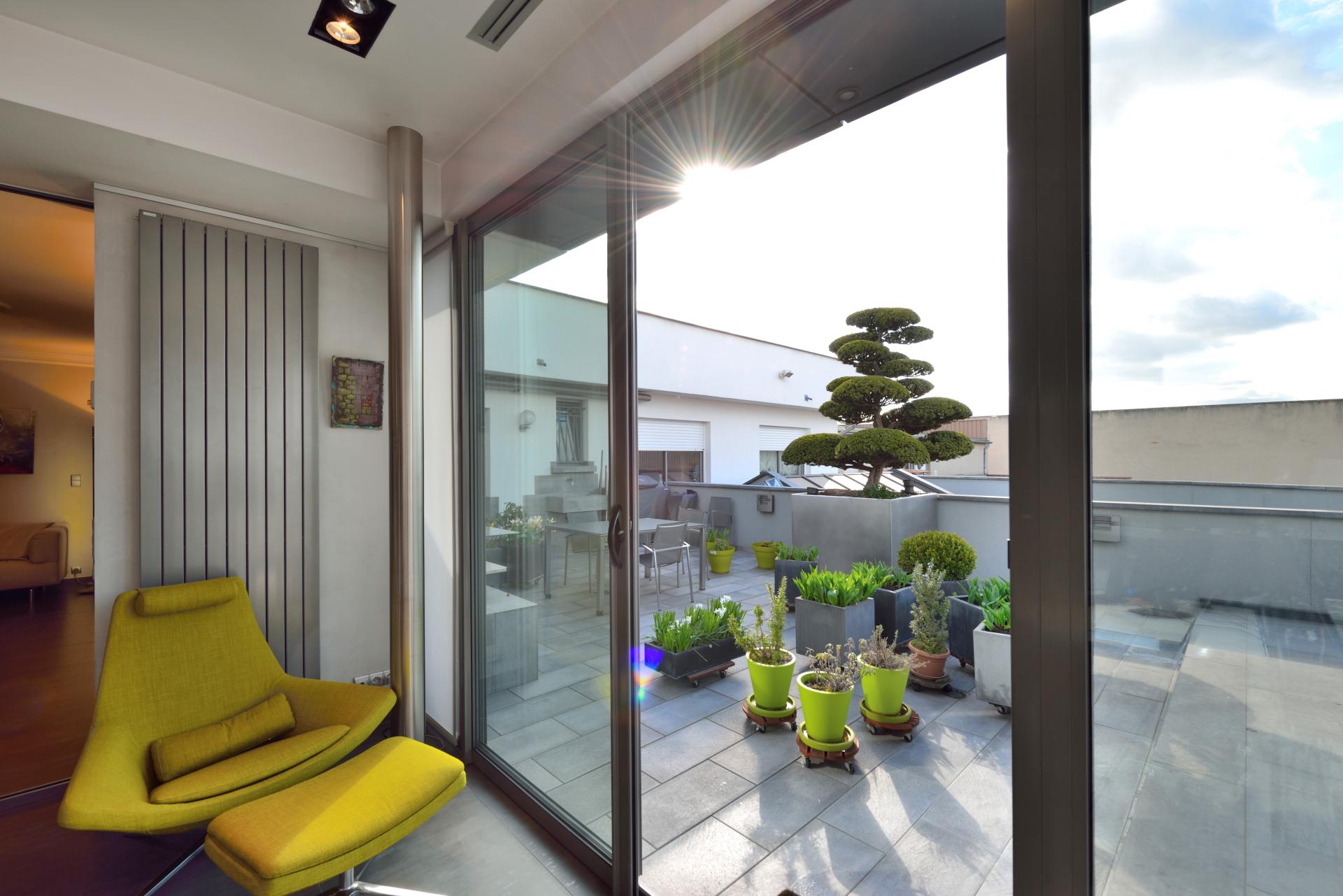 Photo 9 of the listing.