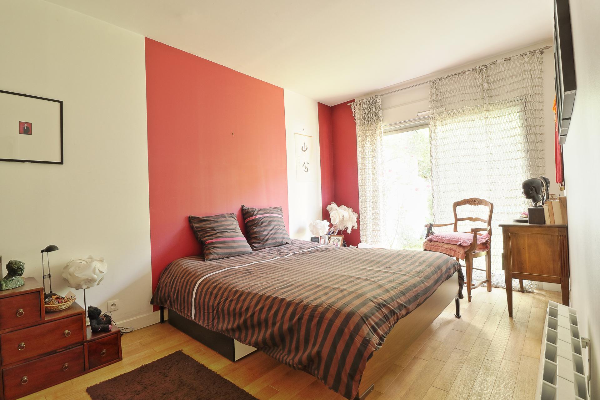 Photo 12 of the listing.