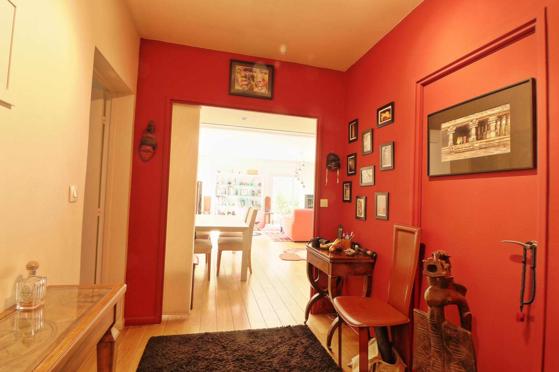 Photo 3 of the listing.