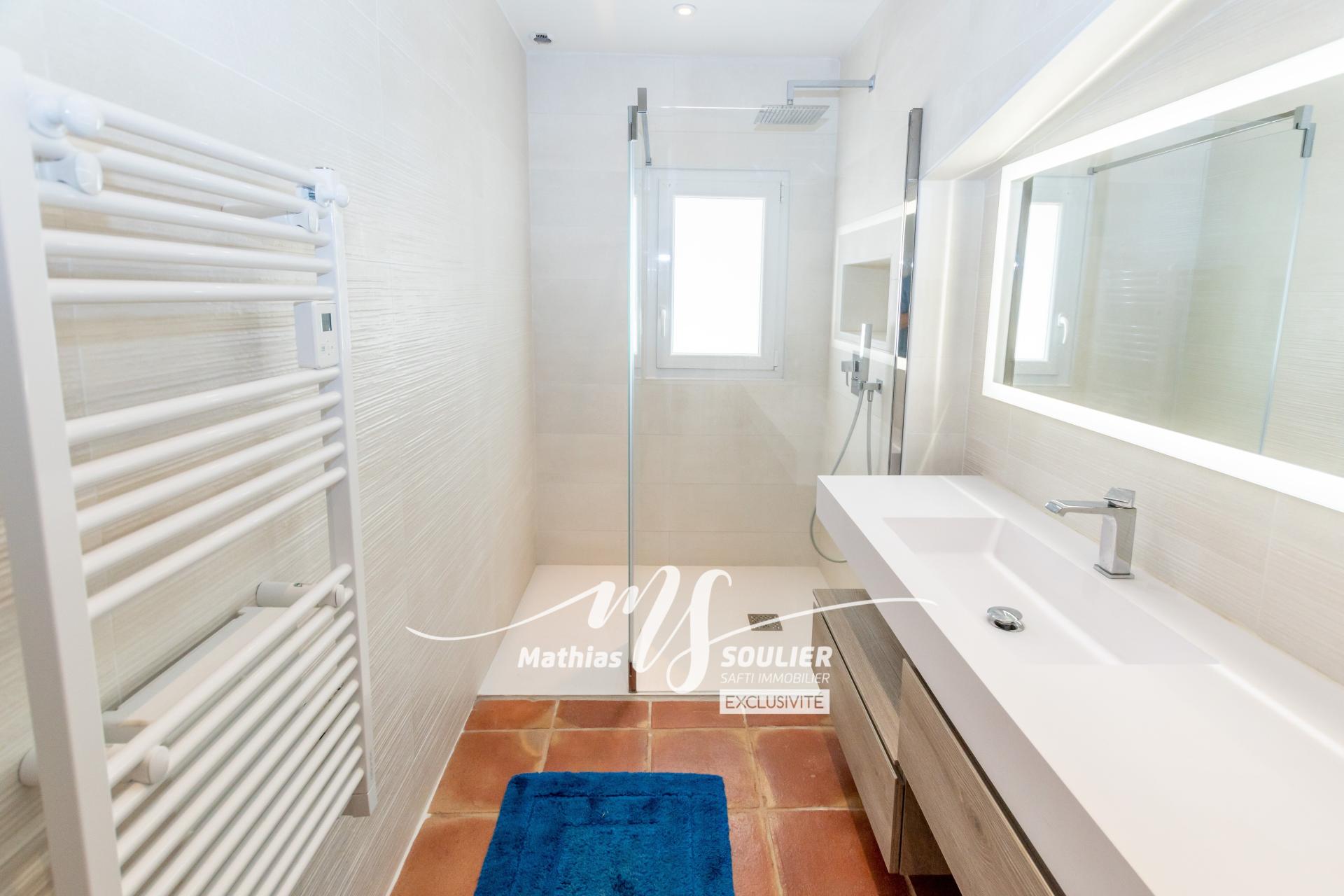 Photo 14 de l'annonce.