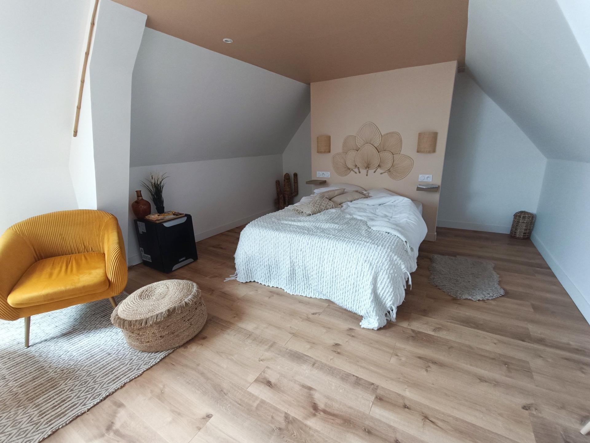 Photo 10 of the listing.