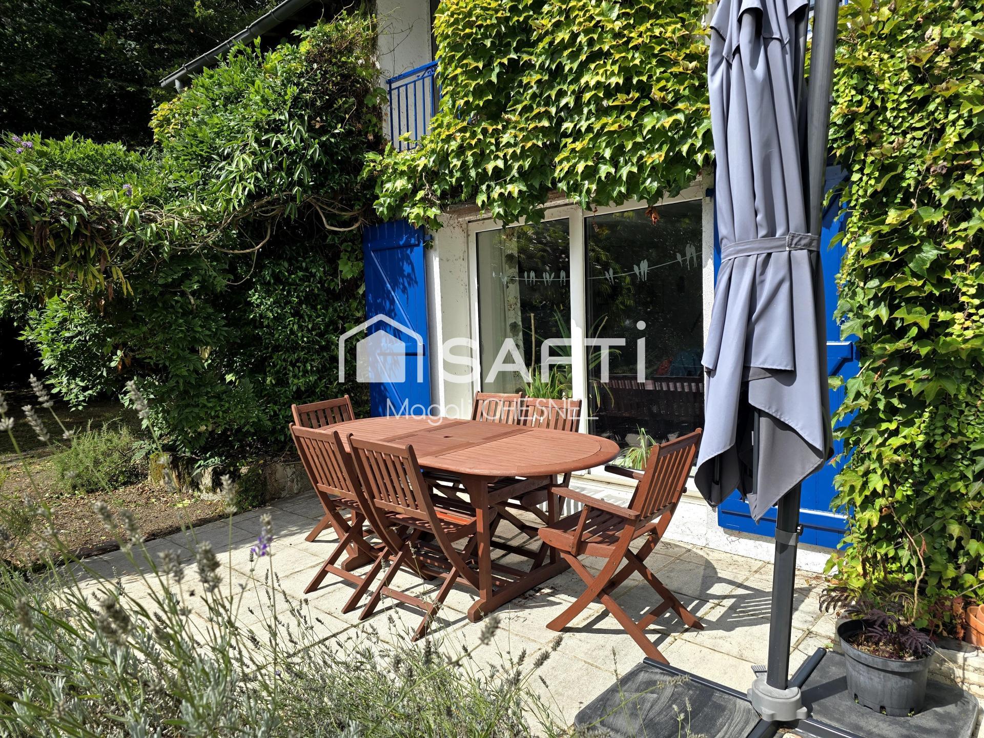 Photo SAFTI — Maison 8 pièces, 160 m² à Feins 3