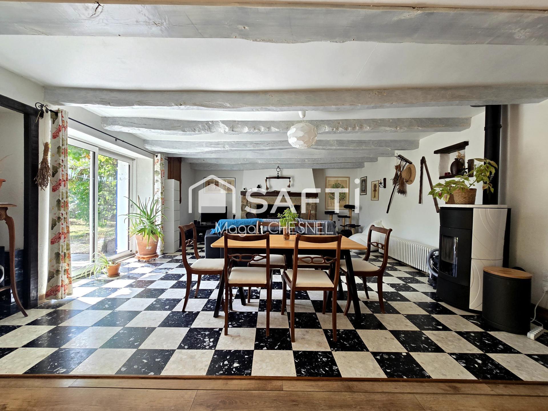 Photo SAFTI — Maison 8 pièces, 160 m² à Feins 2