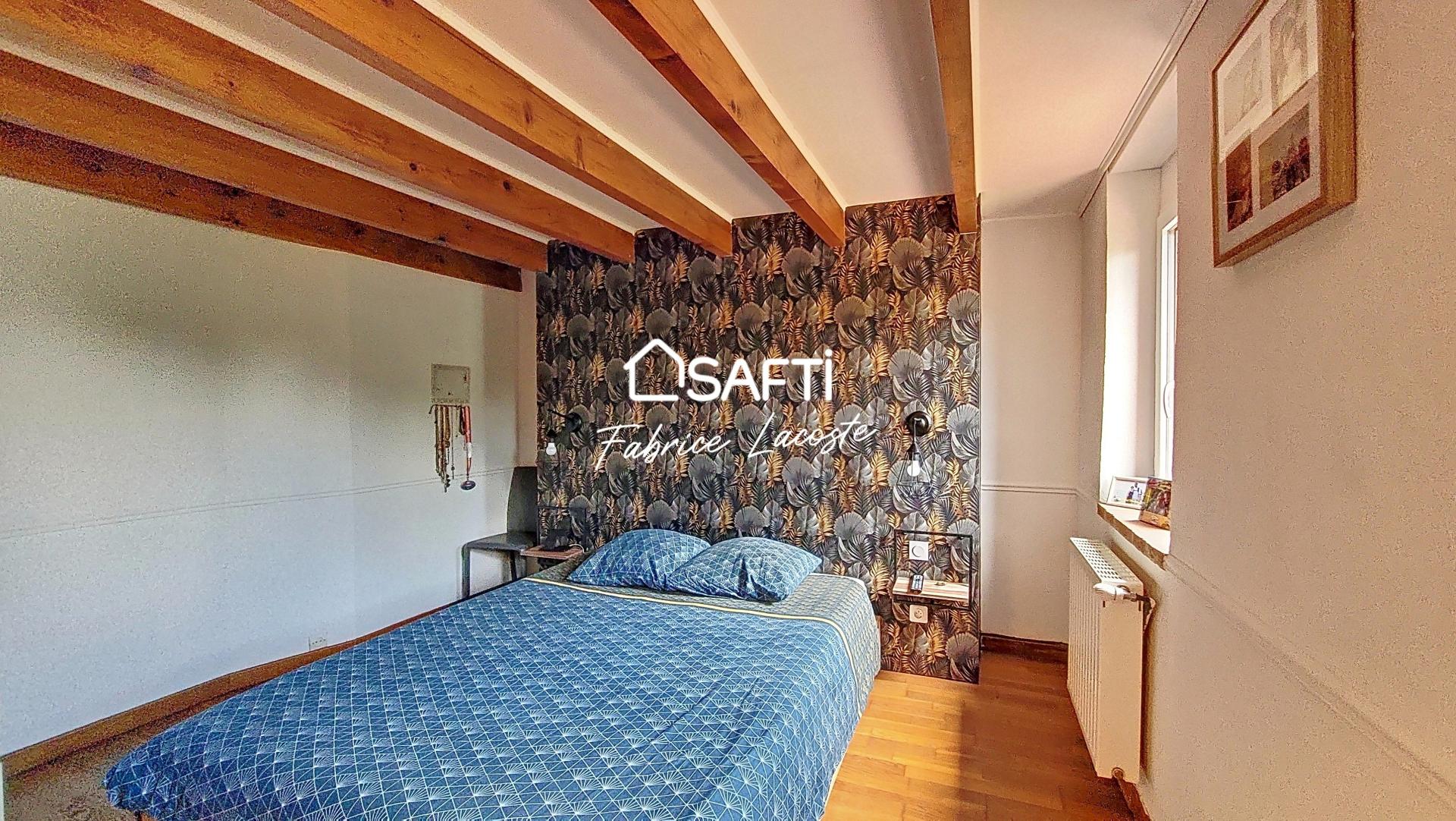 Photo 10 of the listing.