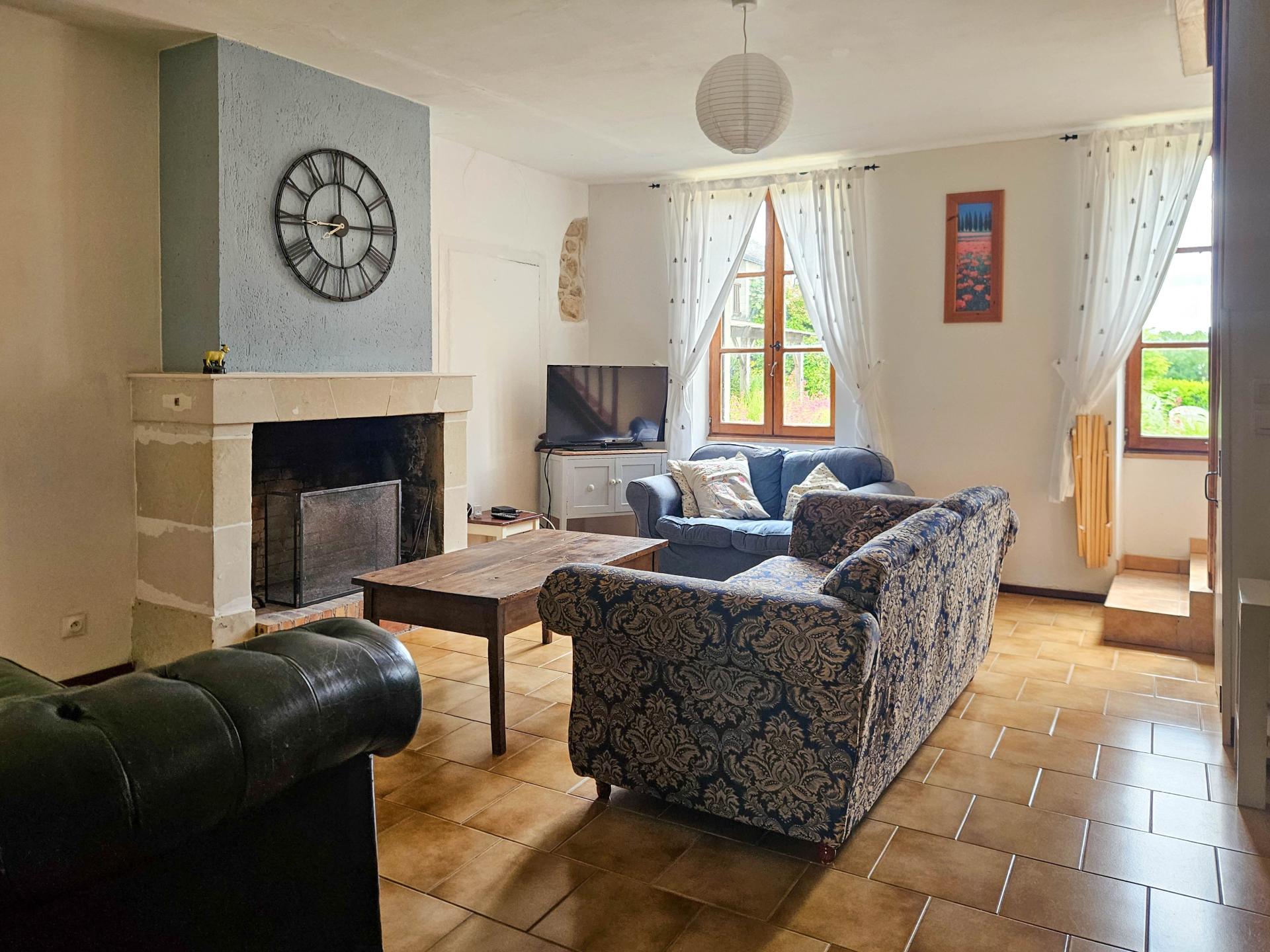 Photo 7 of the listing.