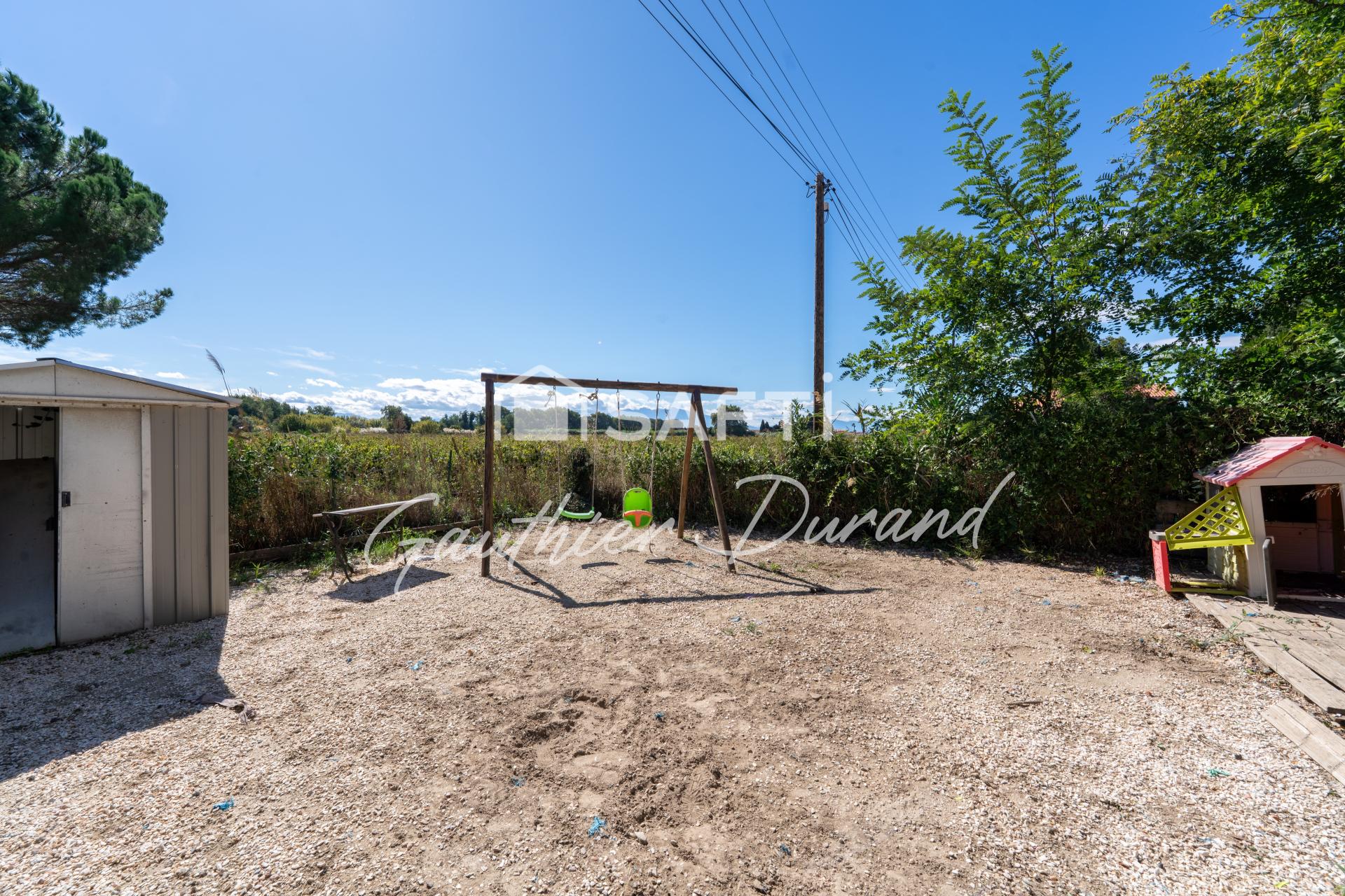 Photo 5 of the listing.