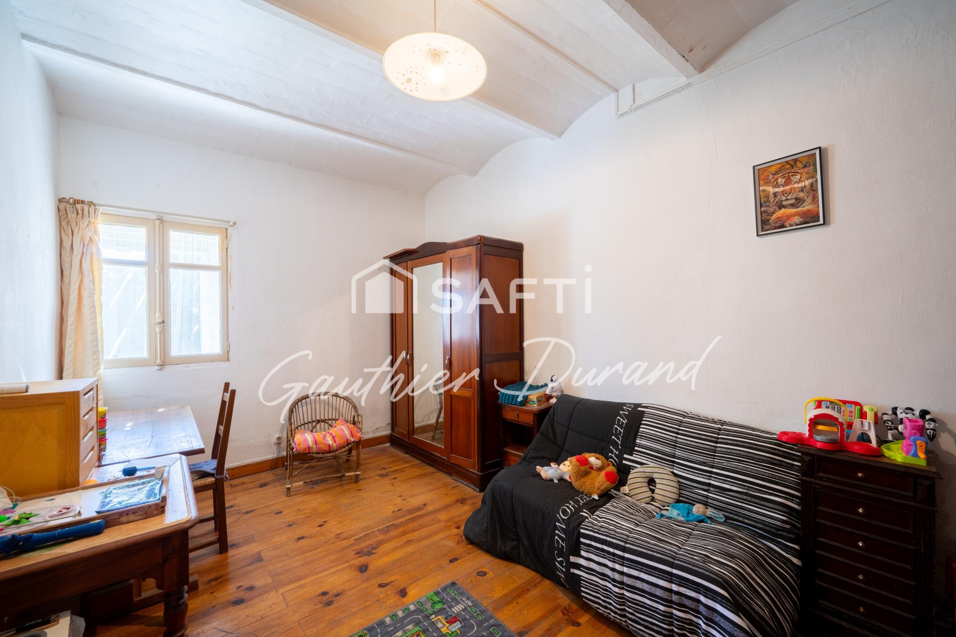 Photo 13 of the listing.