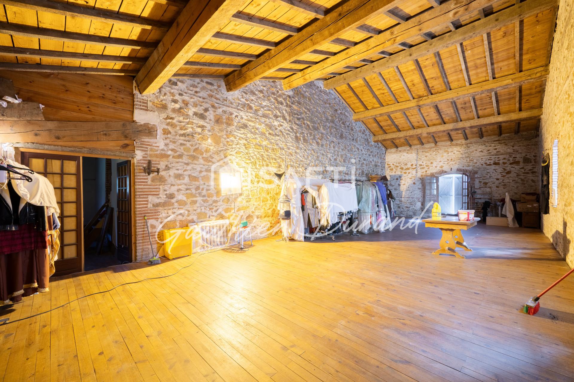 Photo 18 of the listing.