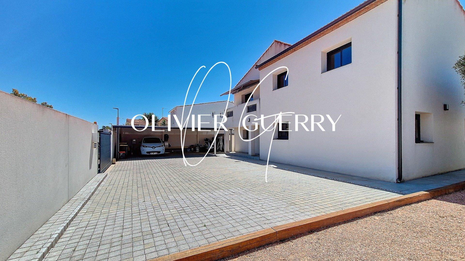 Photo 17 of the listing.