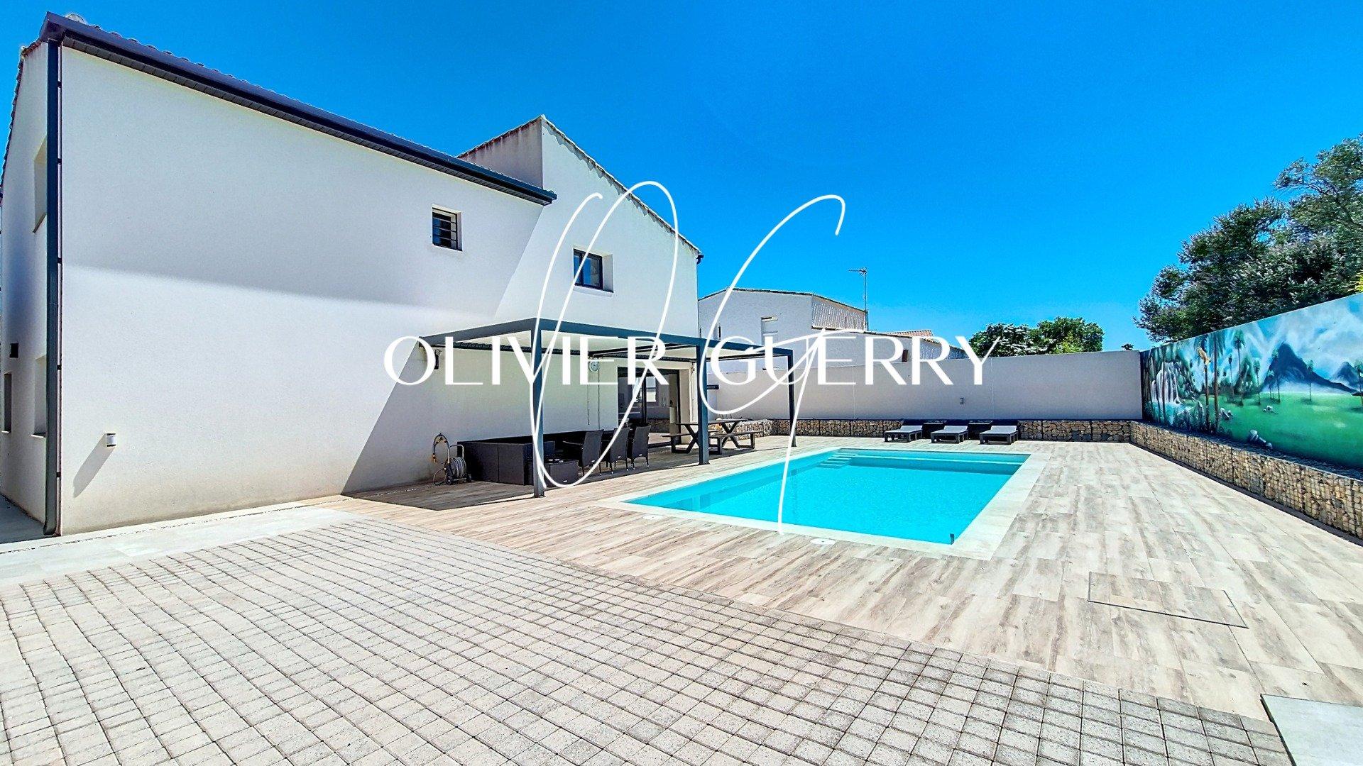 Photo 15 of the listing.