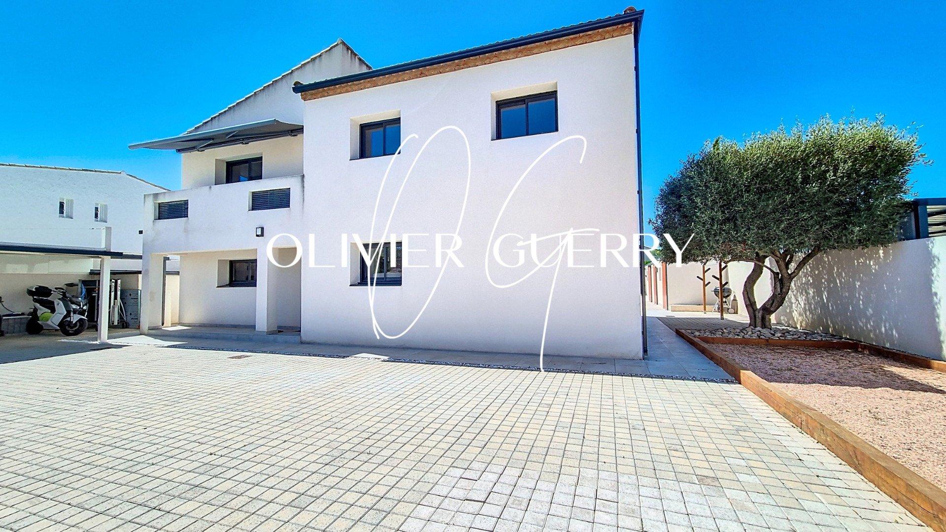 Photo 16 of the listing.