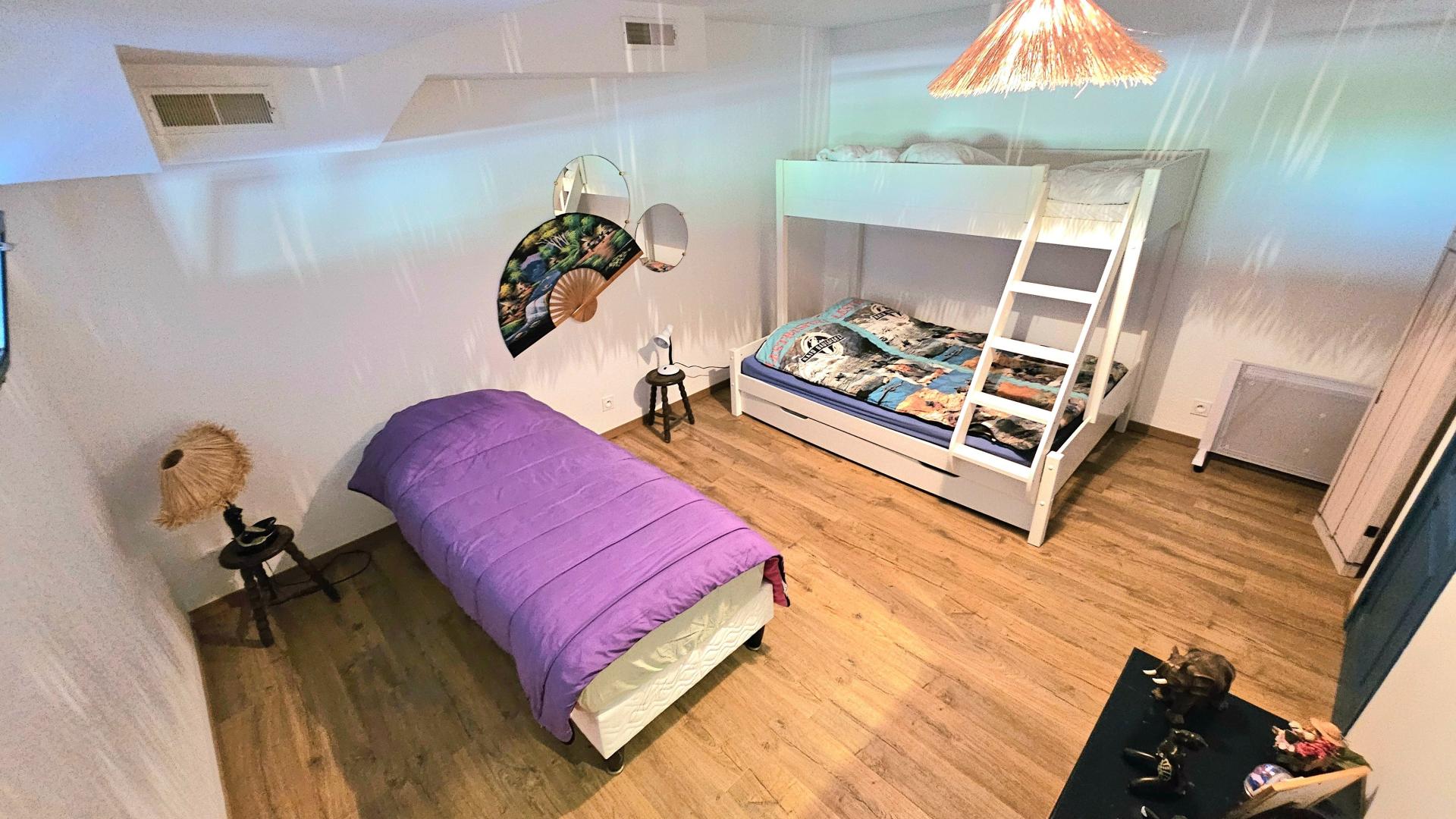 Photo 20 of the listing.