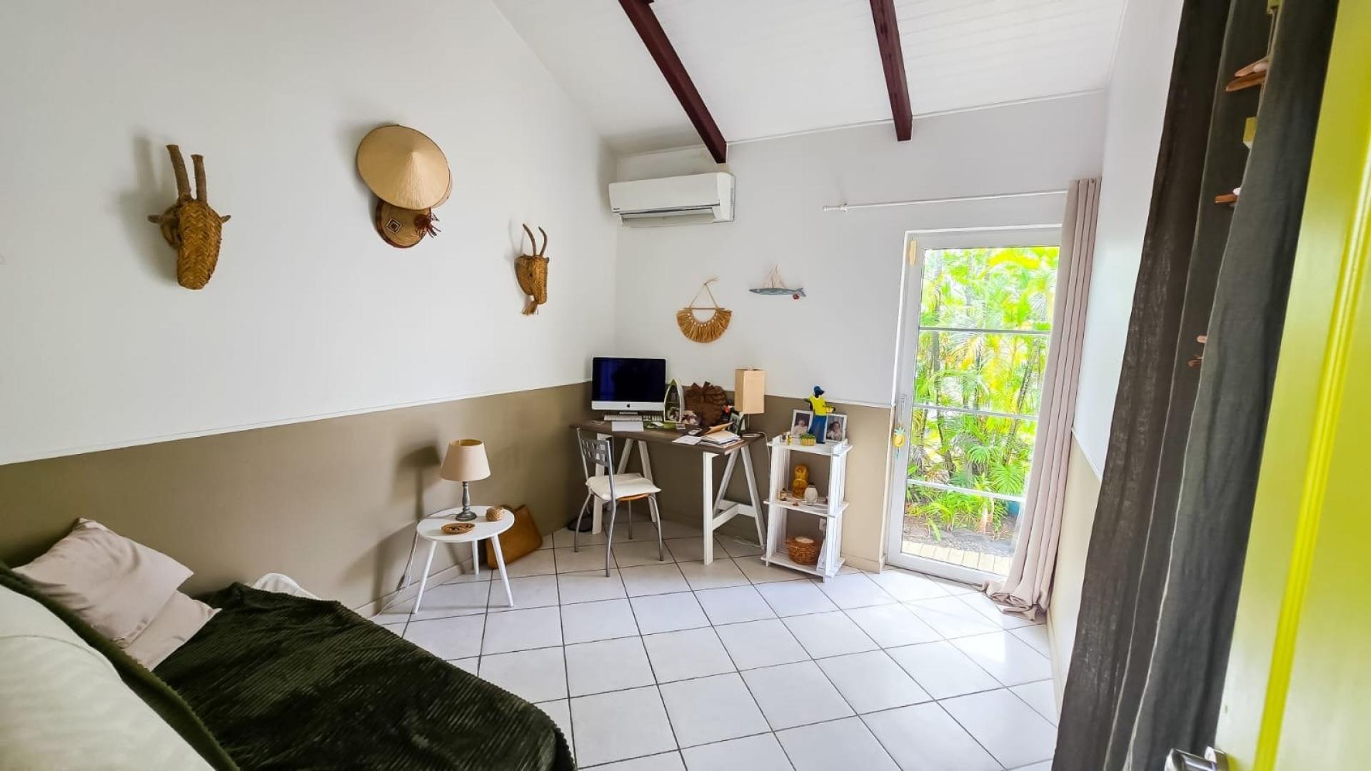 Photo 10 of the listing.