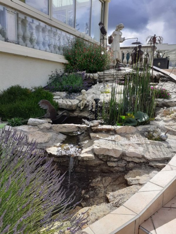 Photo 14 of the listing.