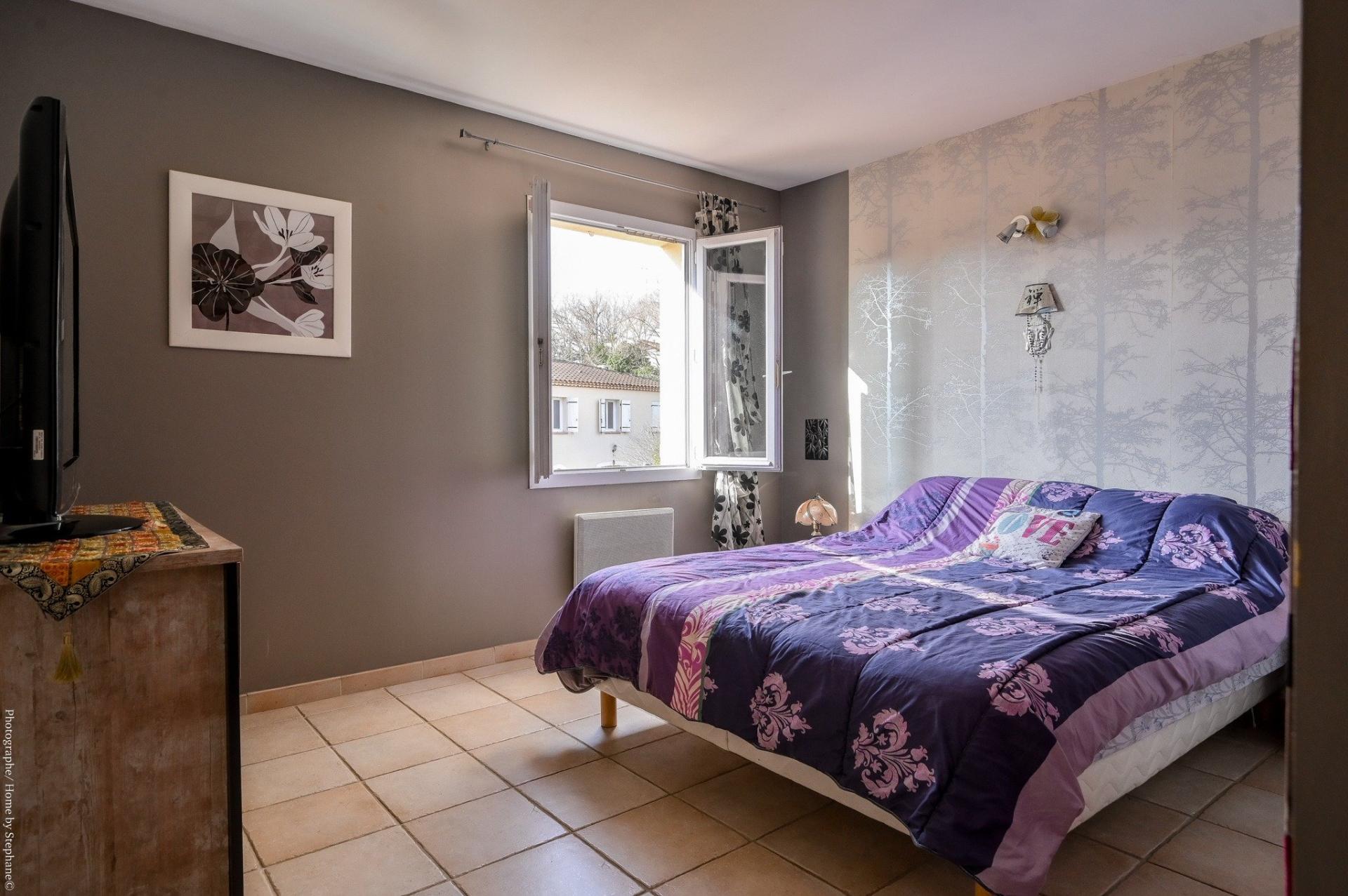 Photo 9 of the listing.