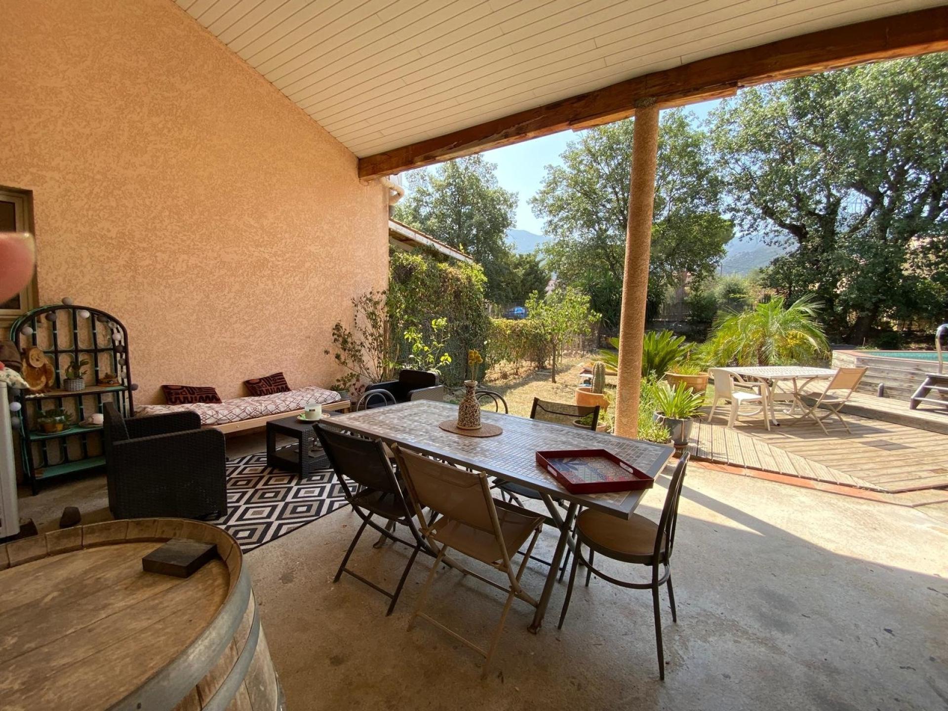 Photo 6 of the listing.