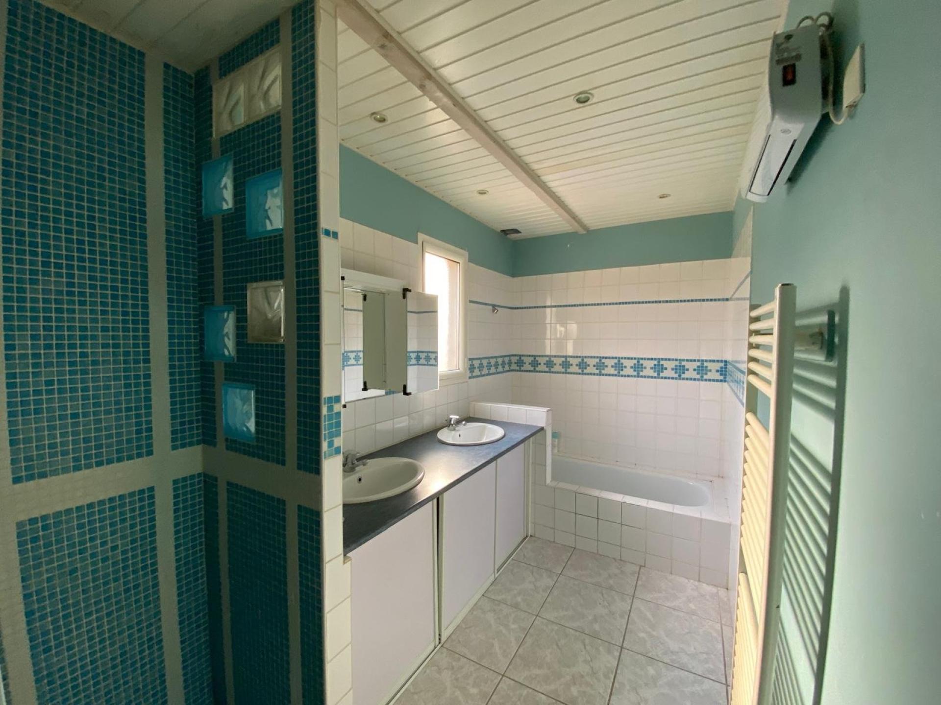 Photo 12 of the listing.