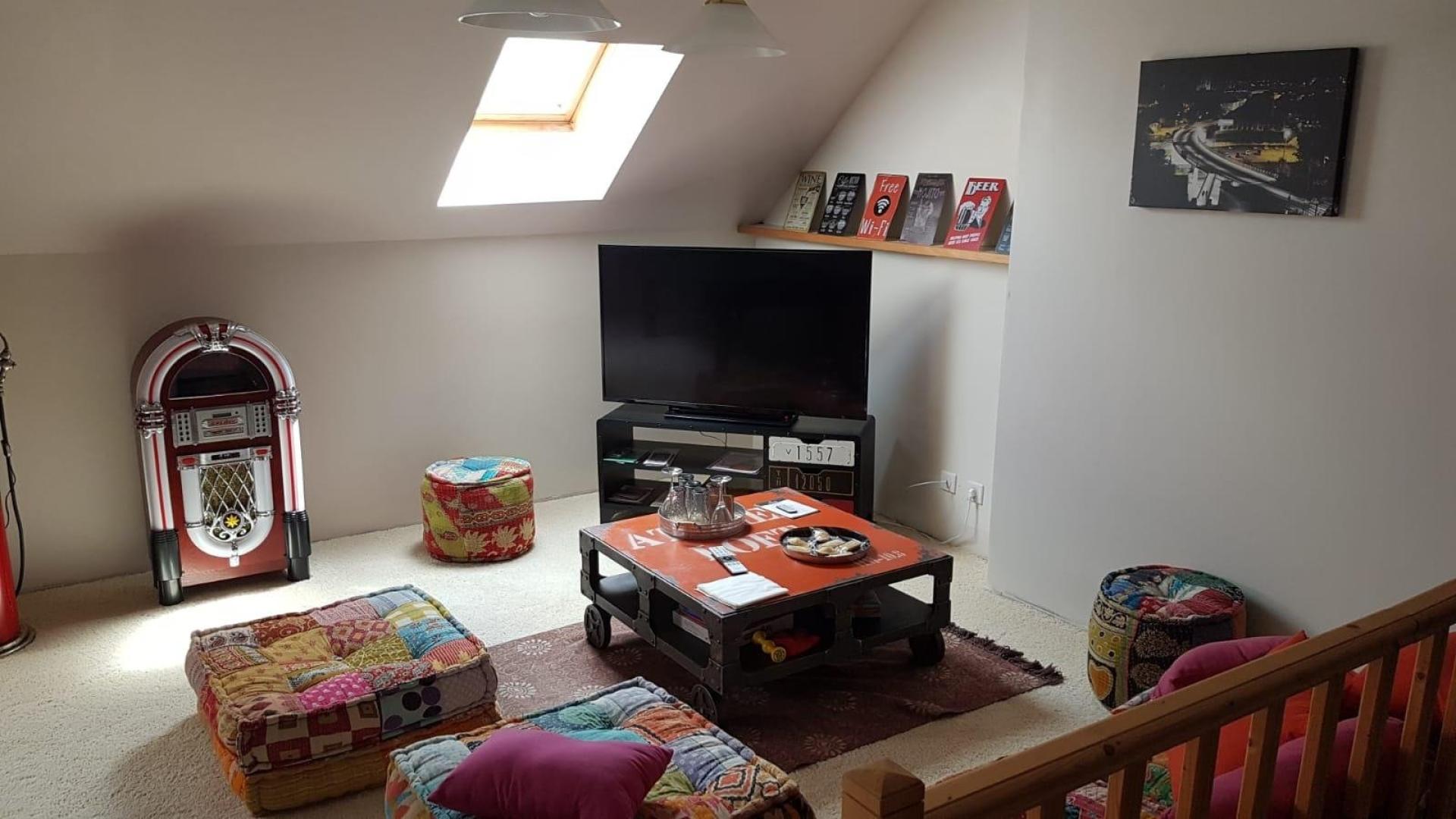 Photo 8 of the listing.