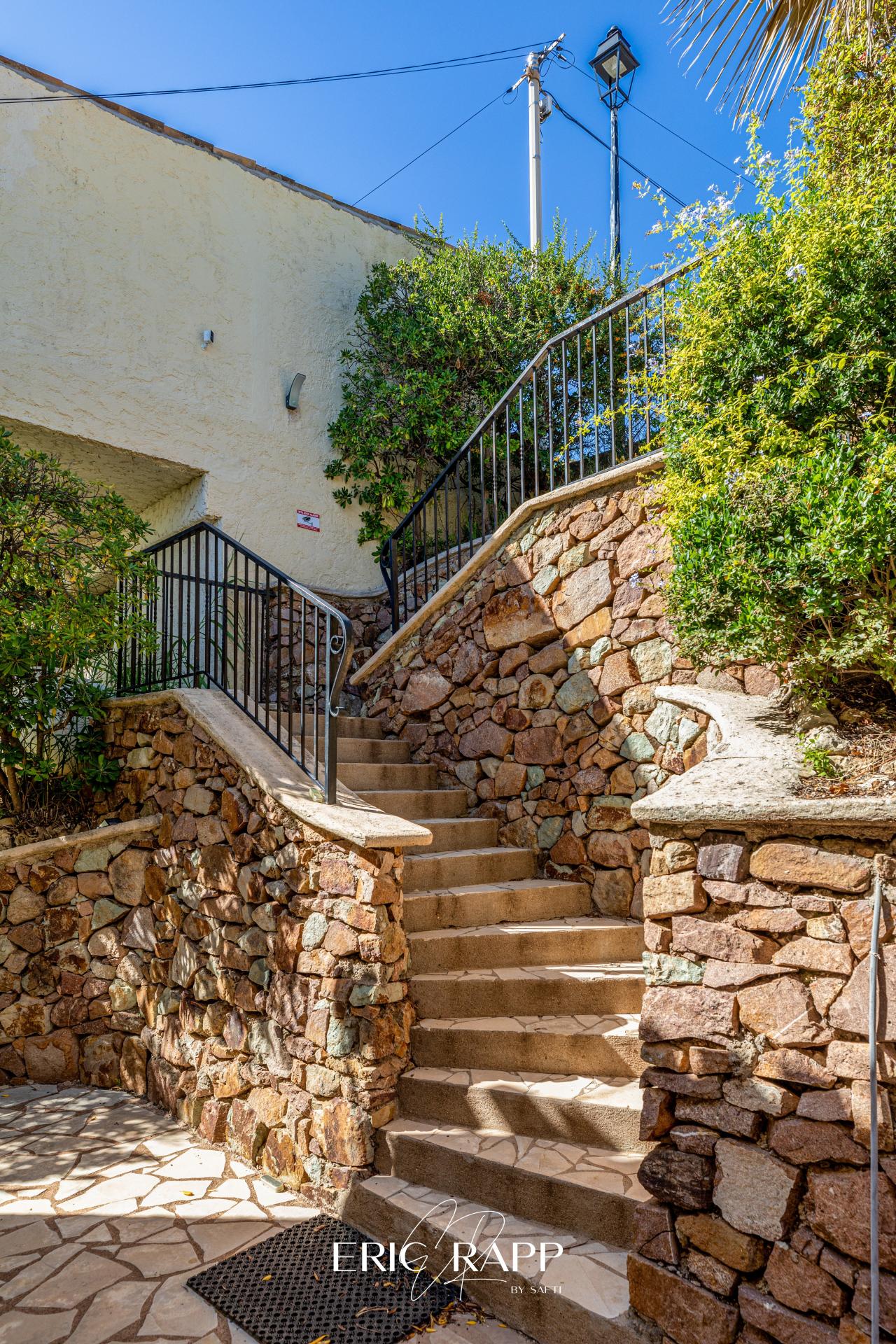 Photo 17 of the listing.