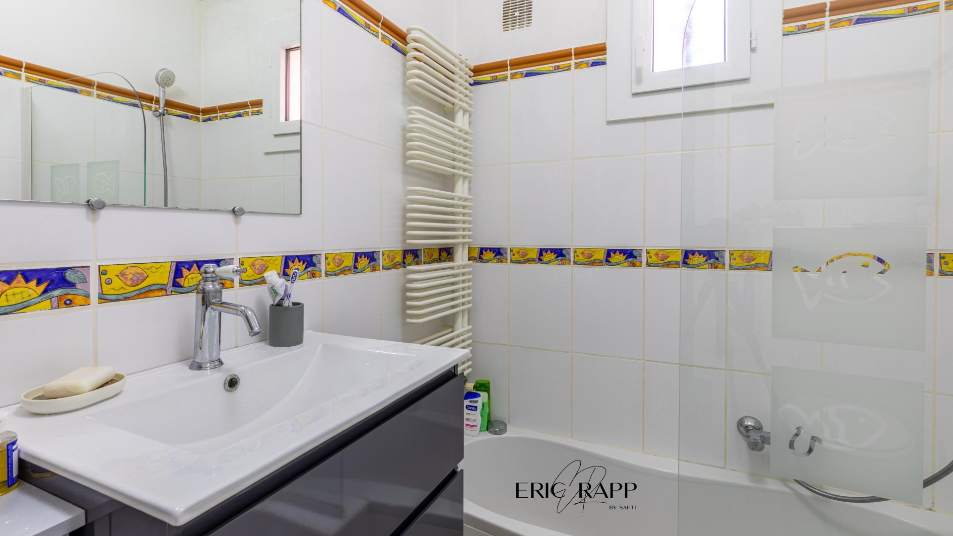 Photo 15 of the listing.