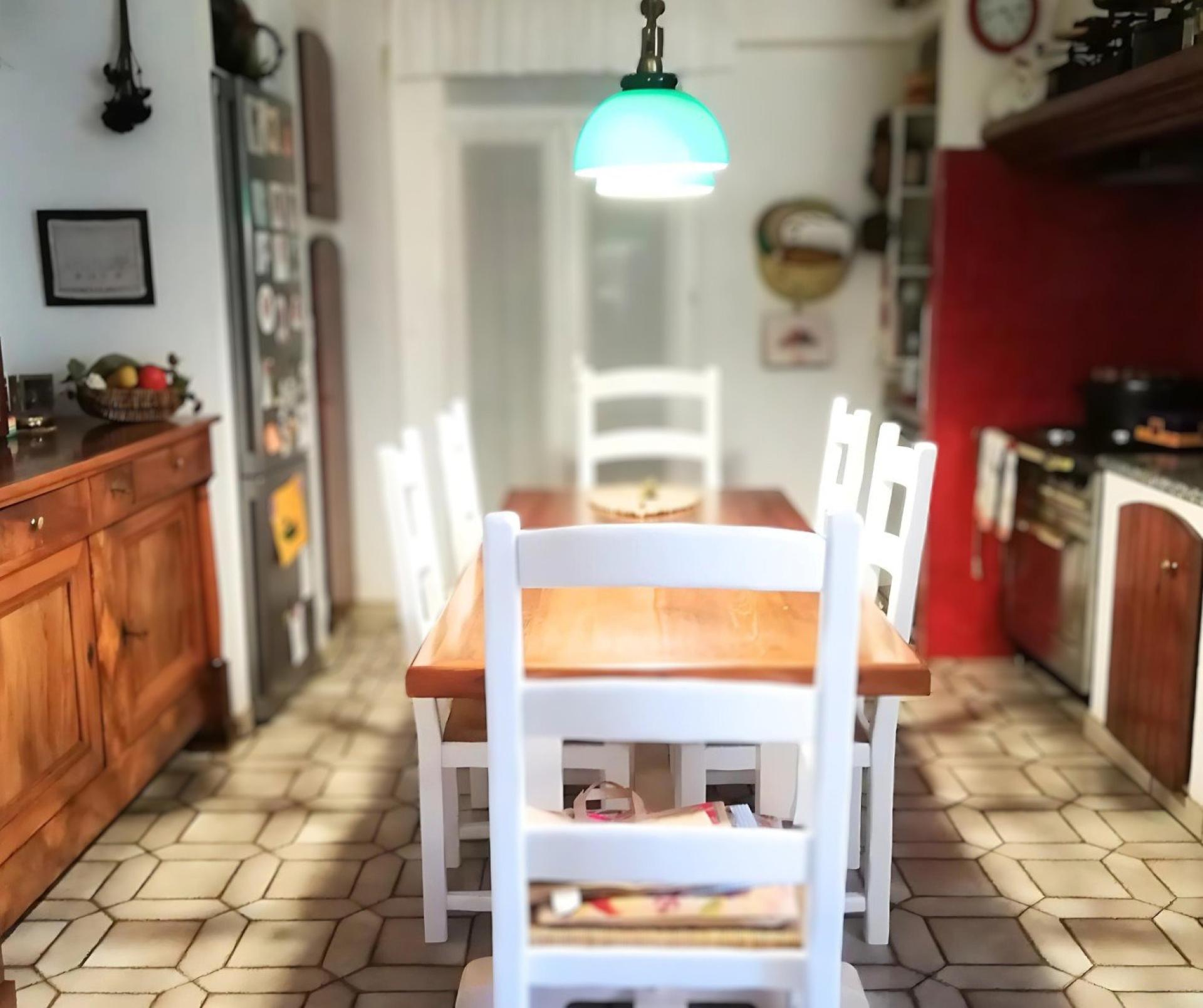 Photo 2 of the listing.