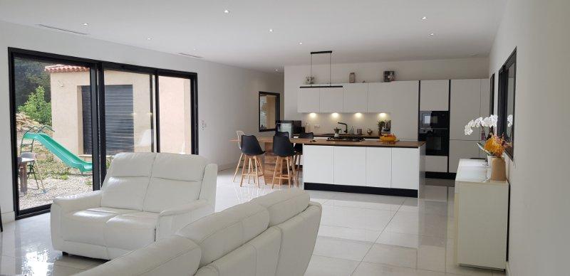 Photo 3 of the listing.