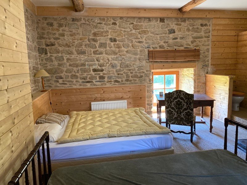 Photo 7 of the listing.