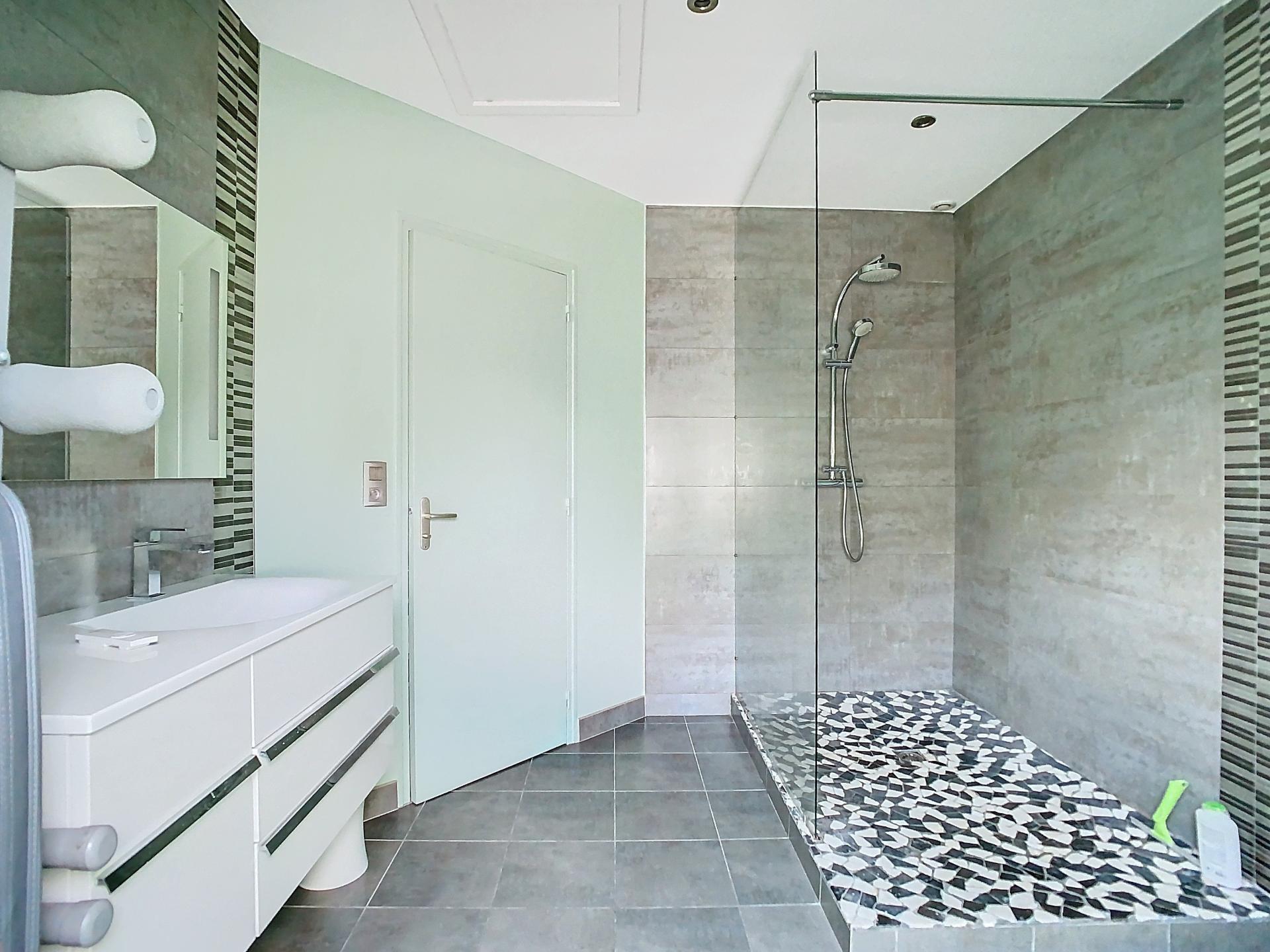 Photo 8 de l'annonce.