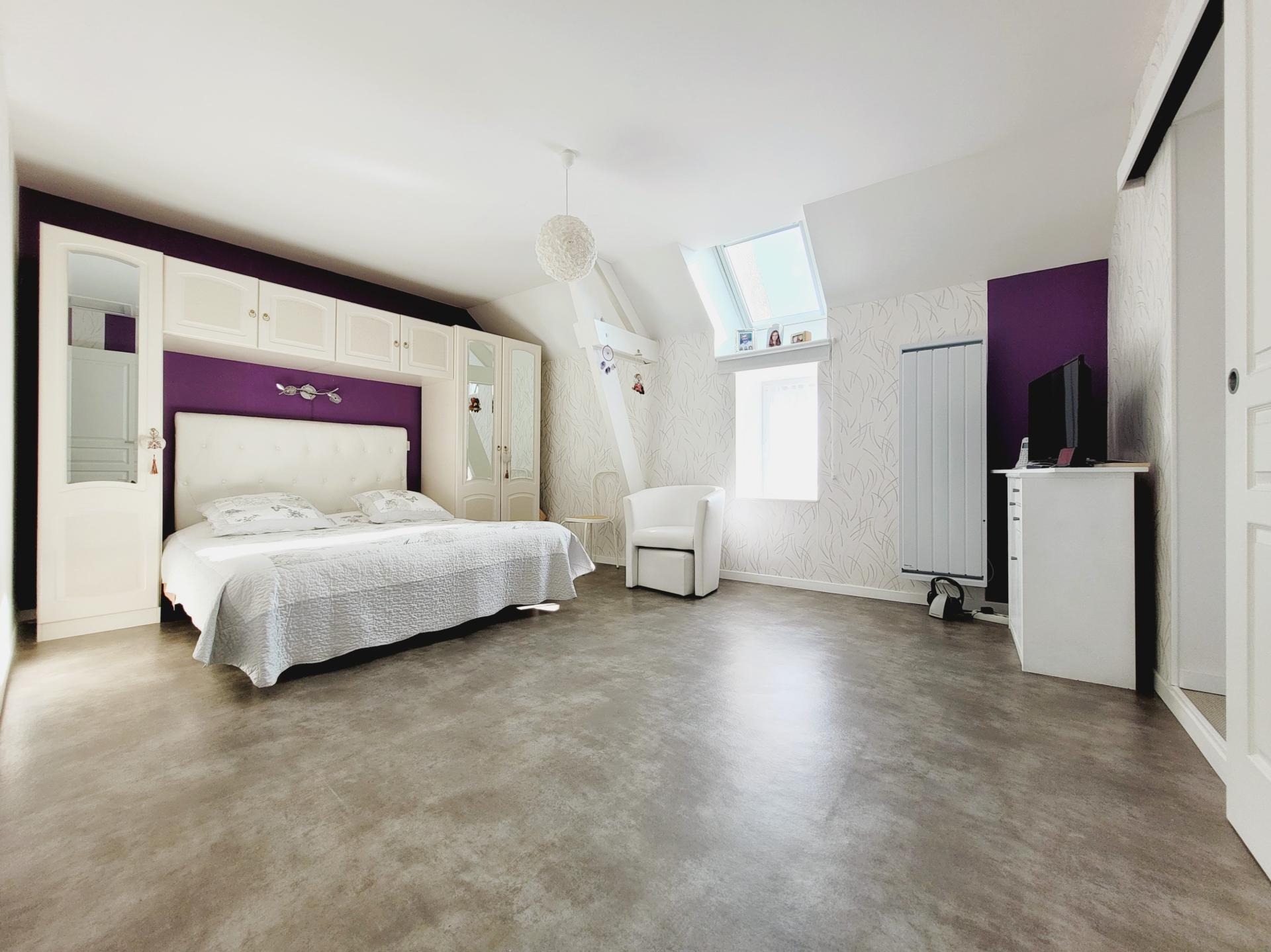 Photo 15 of the listing.