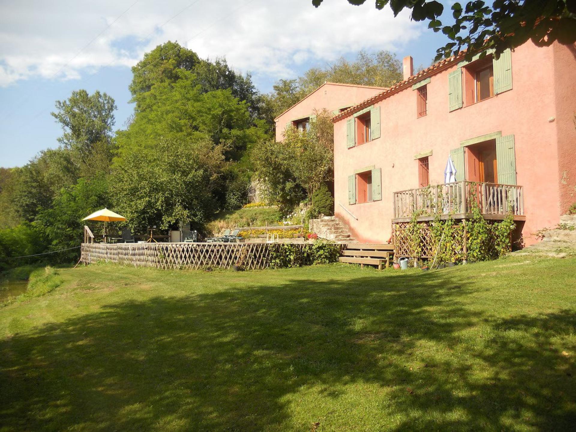 Photo 22 of the listing.